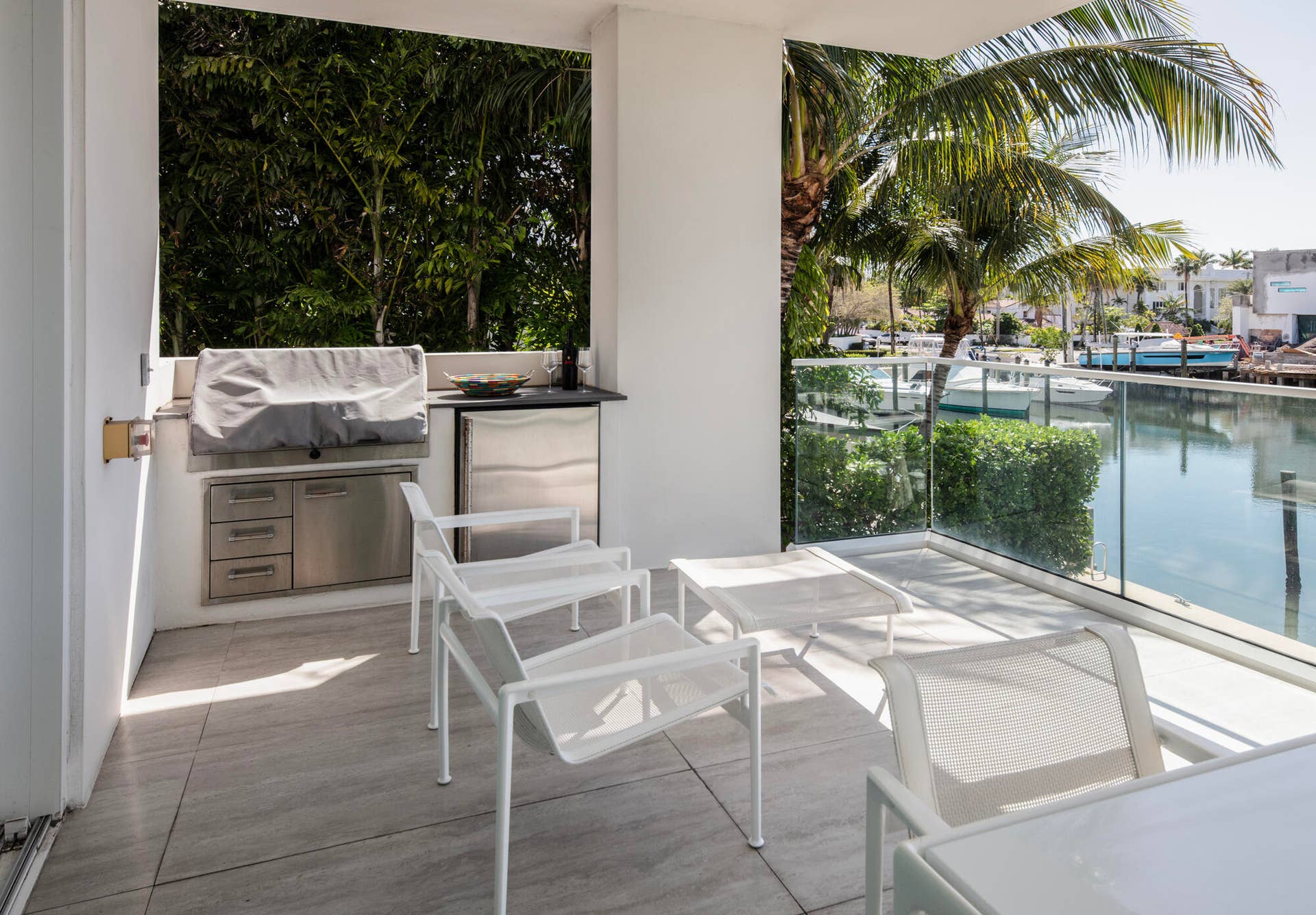 353 SUNSET Drive, #202, Fort Lauderdale, FL 33301 0B9A3685