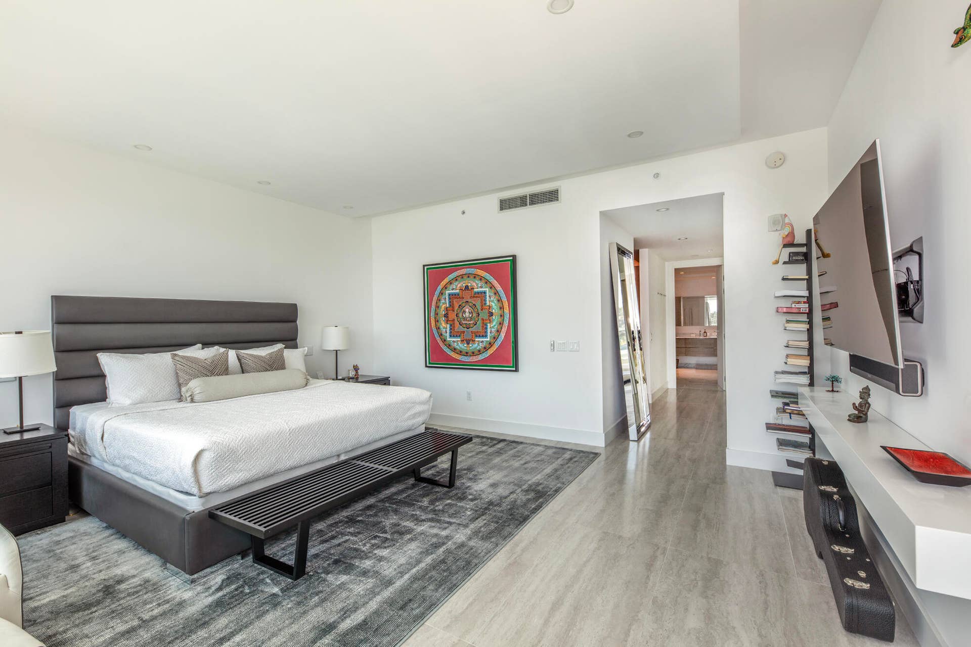 353 SUNSET Drive, #202, Fort Lauderdale, FL 33301 0B9A3671