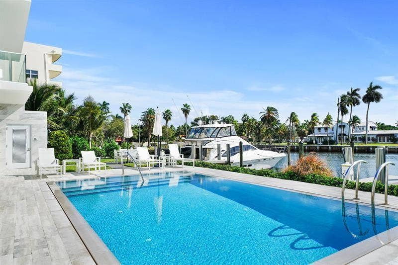 353 SUNSET Drive, #202, Fort Lauderdale, FL 33301 pool 1