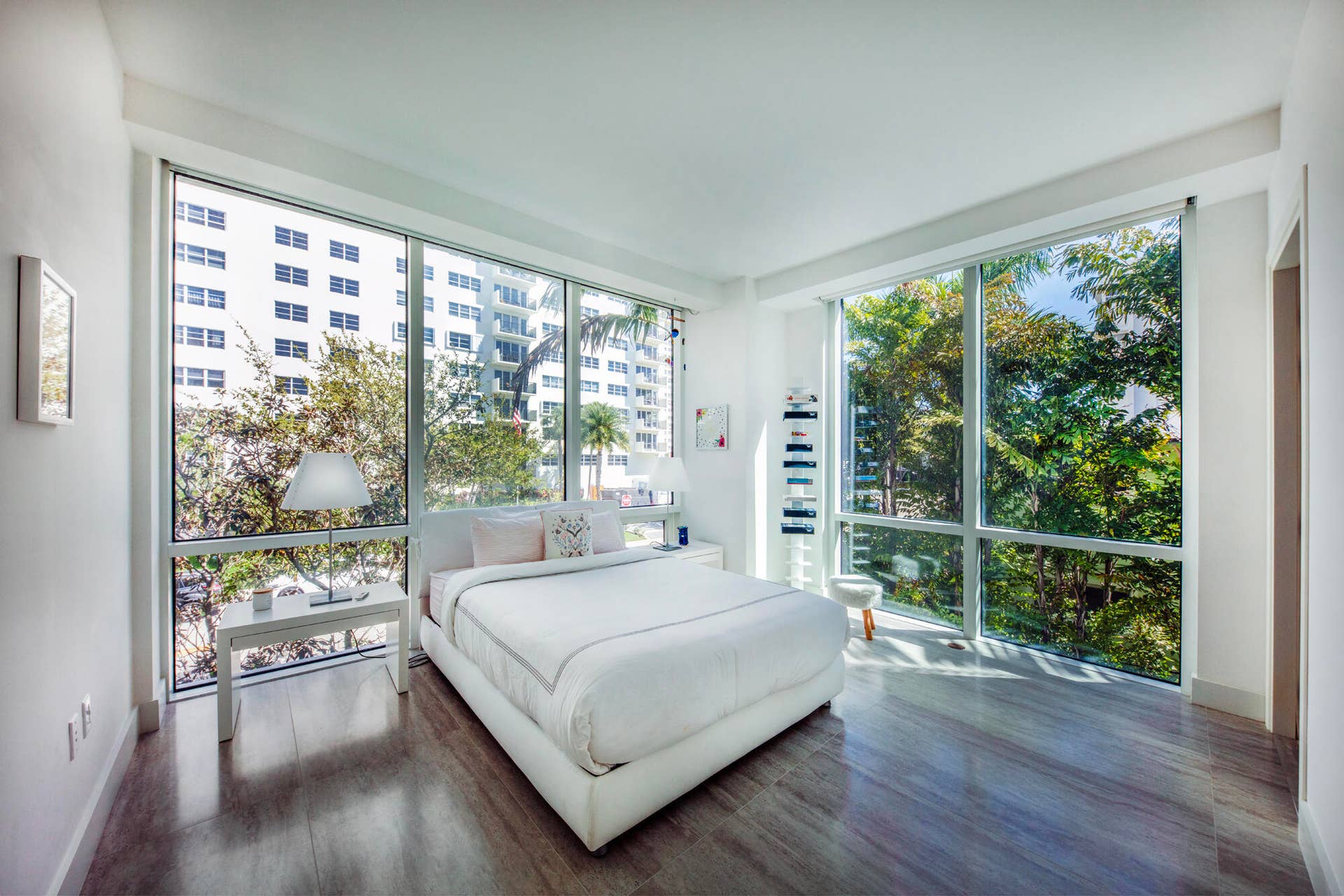 353 SUNSET Drive, #202, Fort Lauderdale, FL 33301 0B9A3692