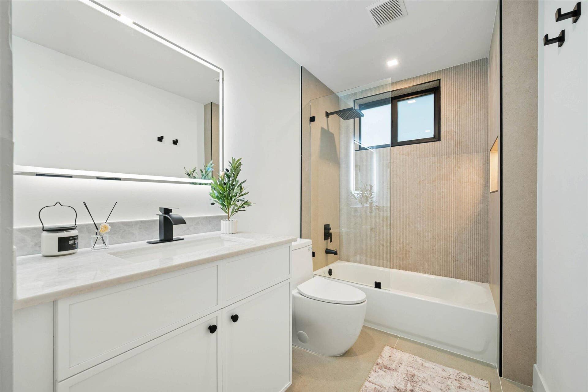Bathroom for Bed 3 & 4