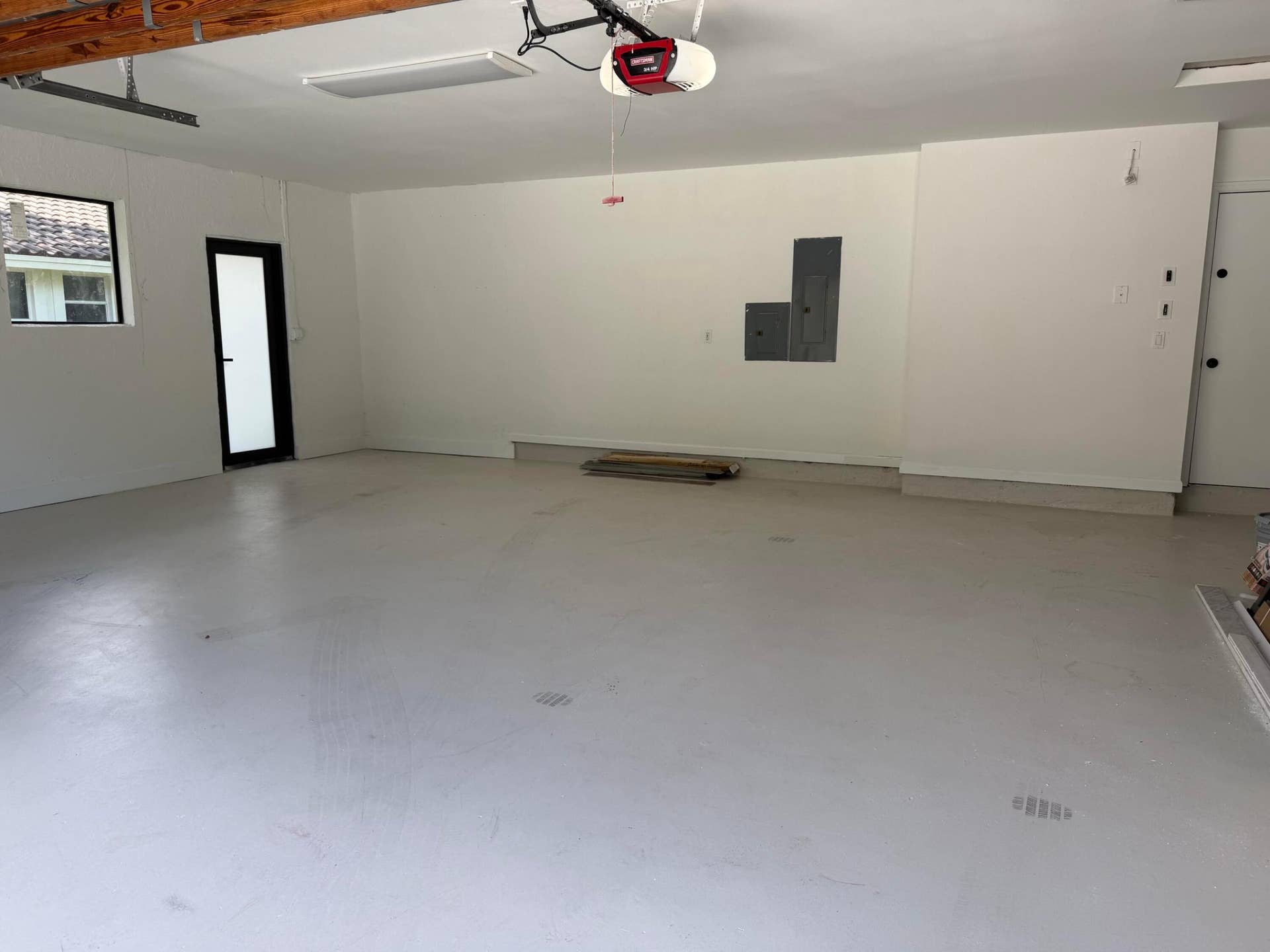 3-car Extended Garage, and clean!