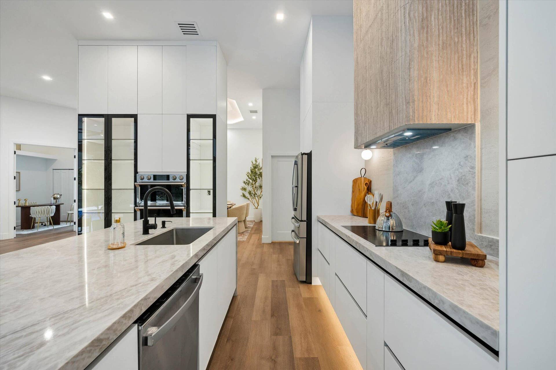 High end Quartzite countertops