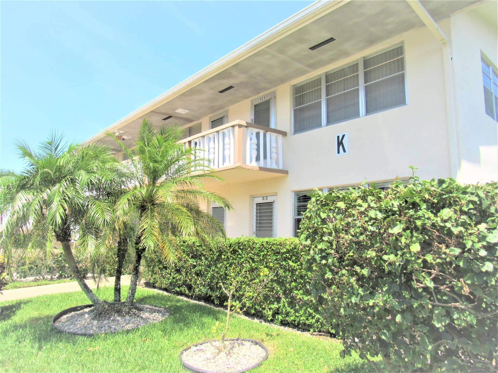 214 Berkshire K, West Palm Beach, FL 33417 k building