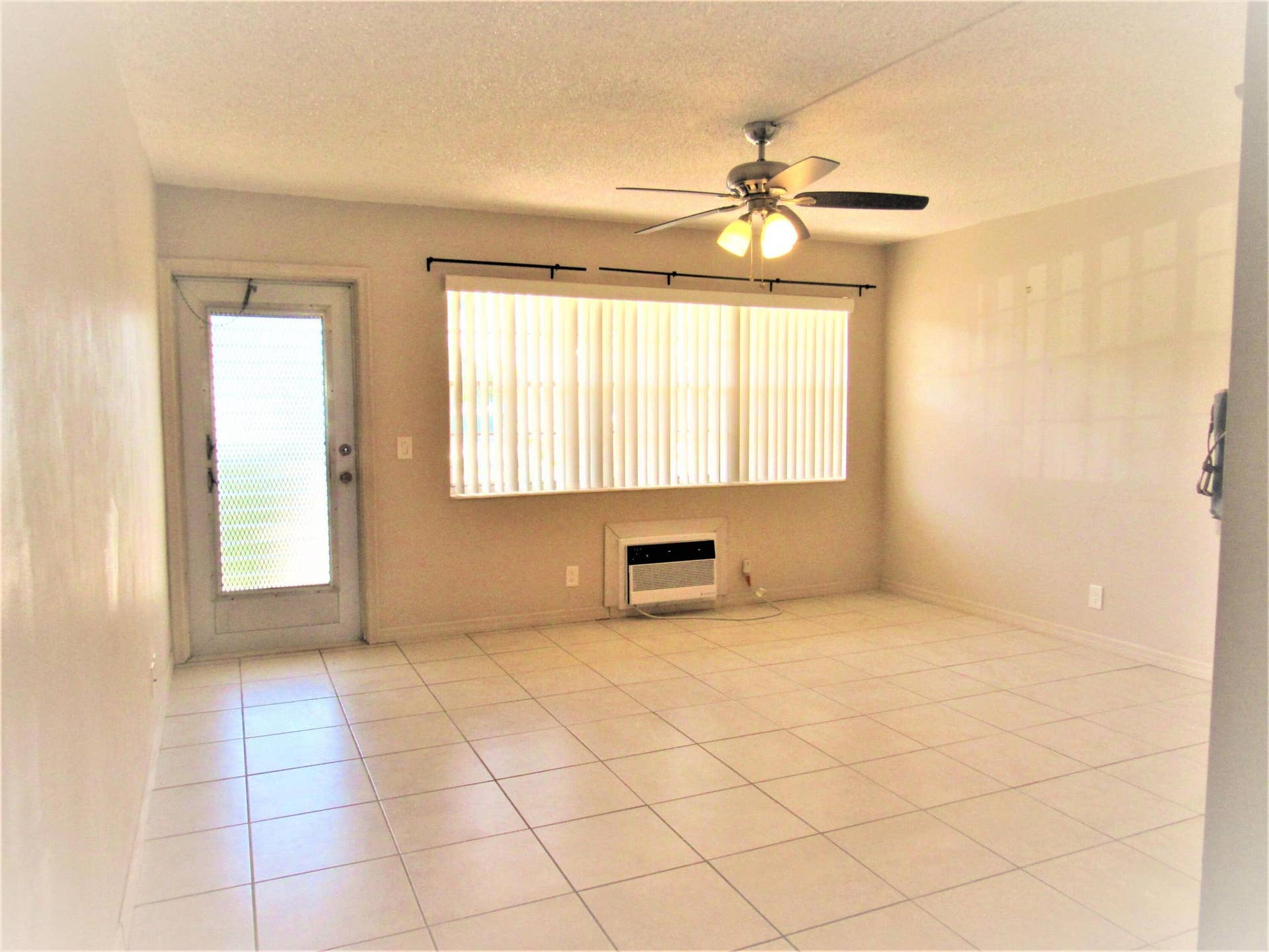 214 Berkshire K, West Palm Beach, FL 33417 IMG_1580
