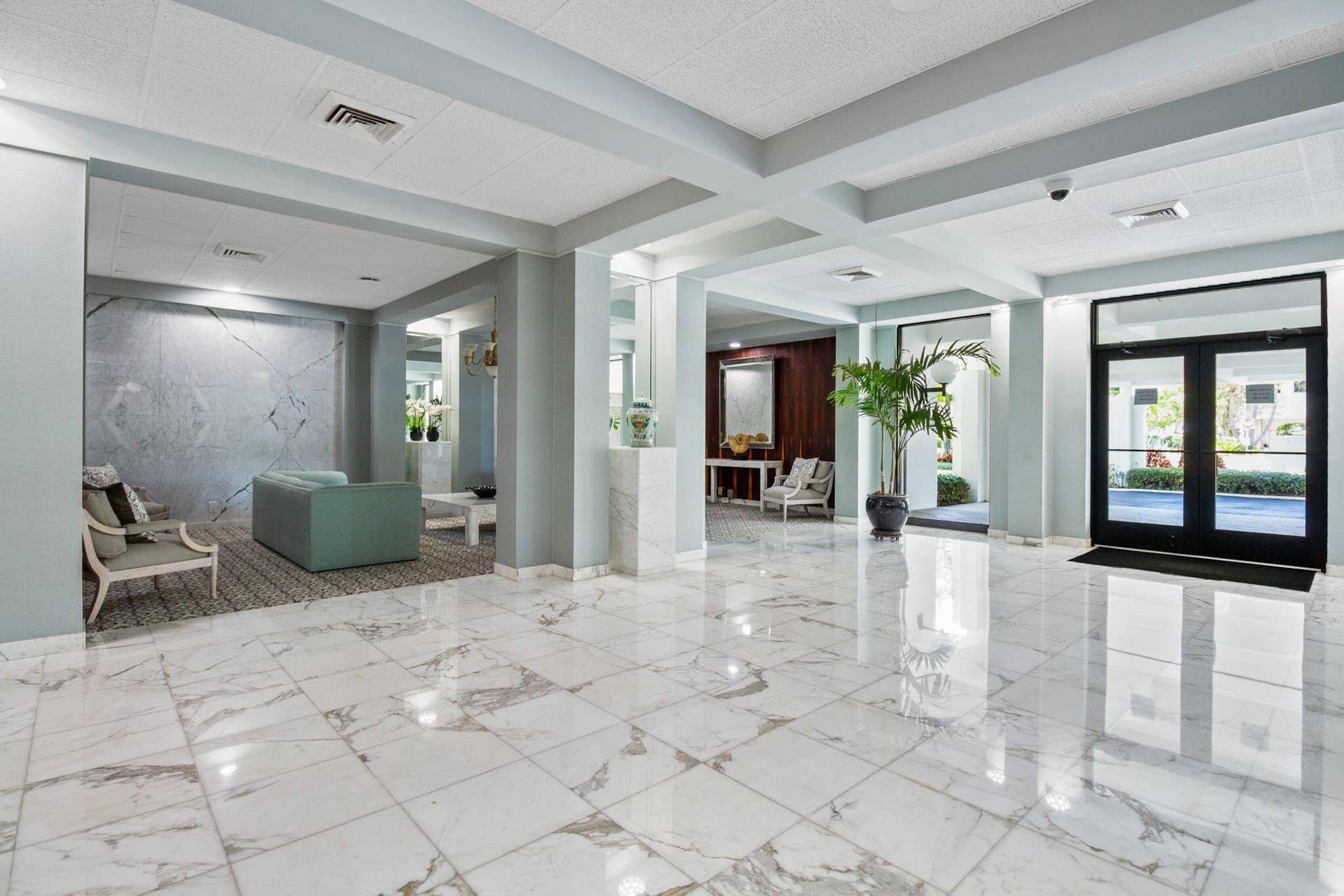 2860 S Ocean Boulevard S, #201, Palm Beach, Palm Beach, FL 33480 la palma lobby mon