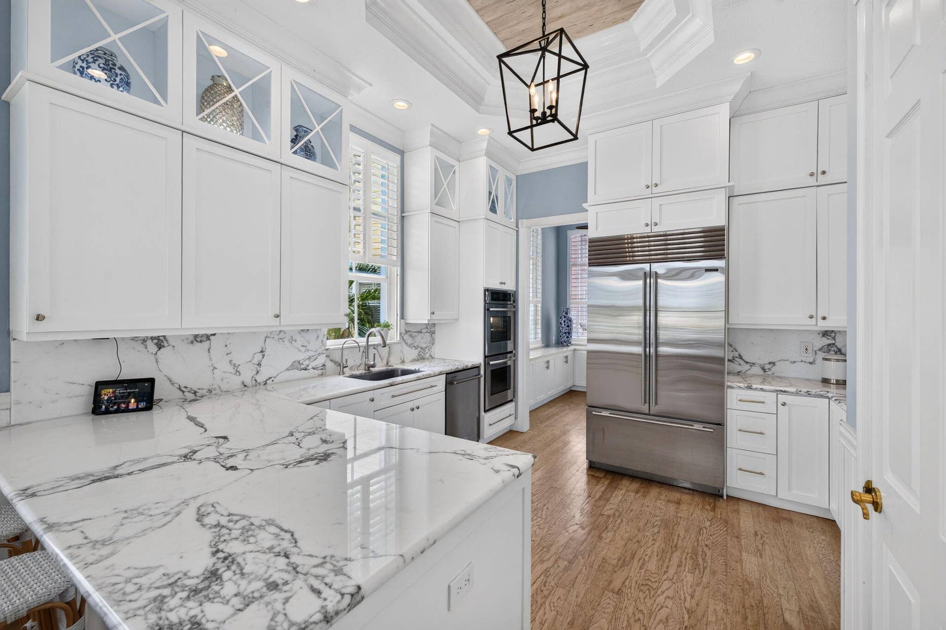 2814 Marina Circle, Lighthouse Point, FL 33064 Custom Cabinets and Marble Countertops
