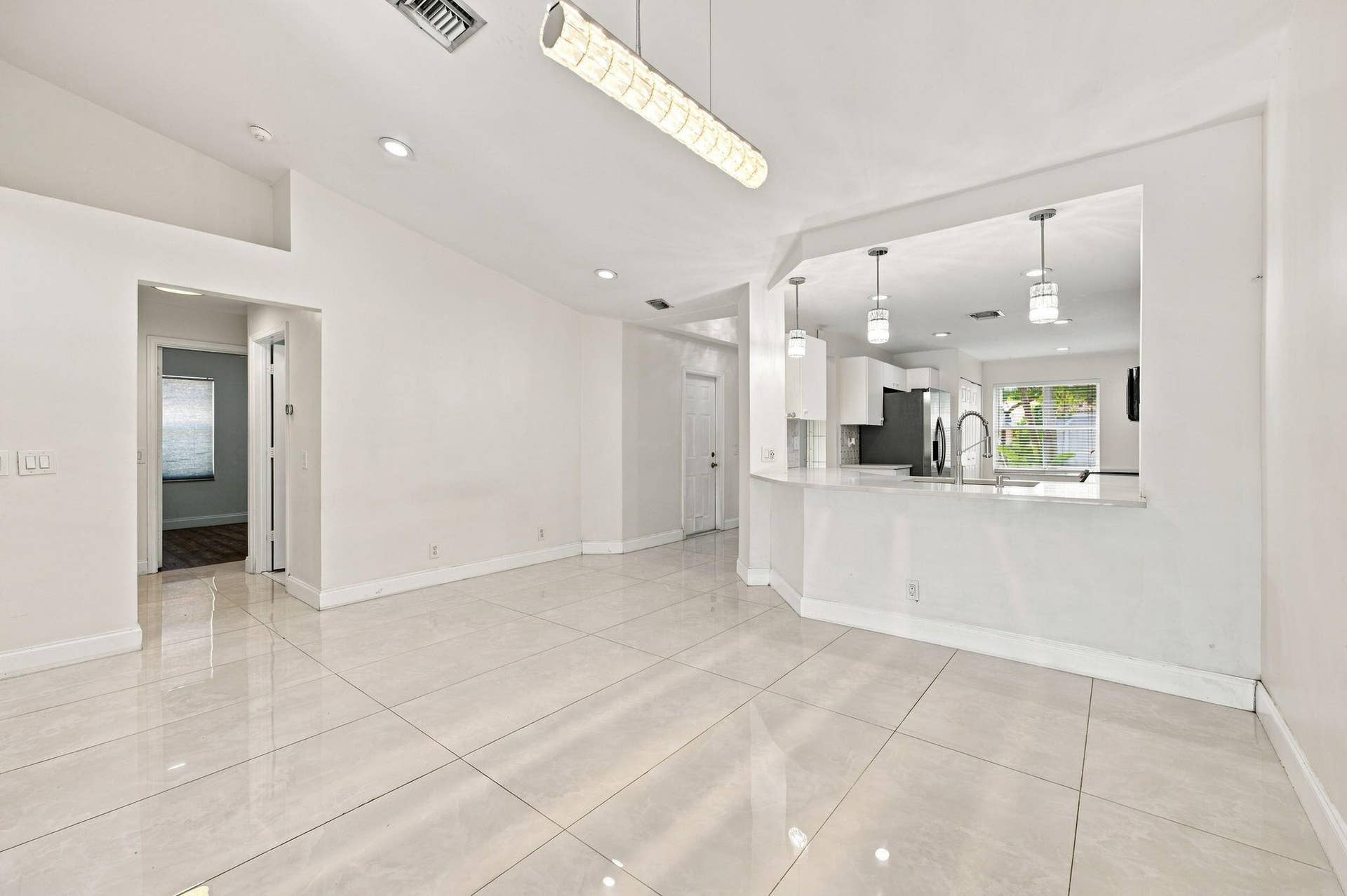 1590 ORION Lane, Weston, FL 33327 Family Room