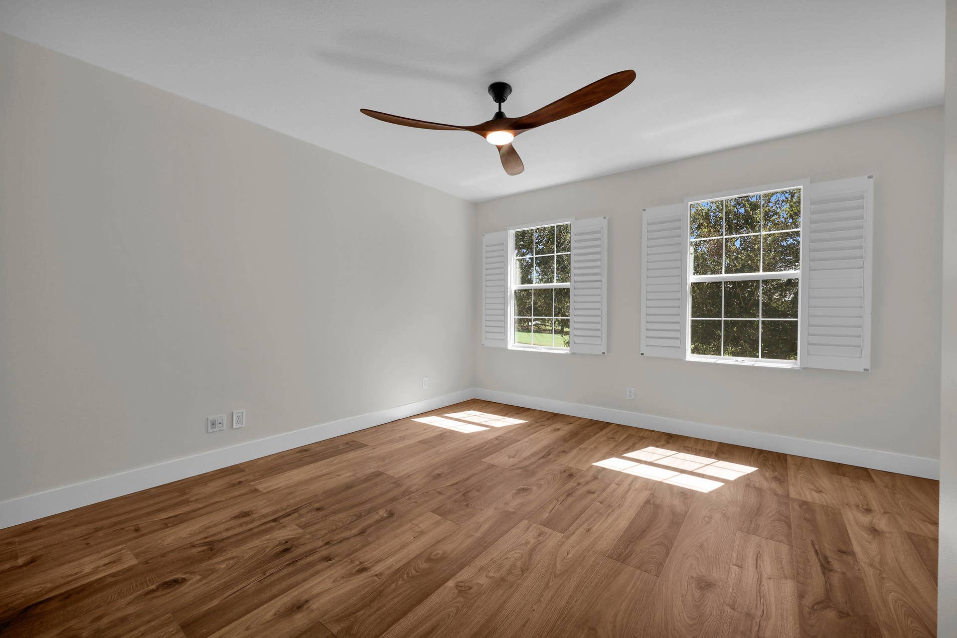 228 Murray Court, Jupiter, FL 33458 Primary bedroom