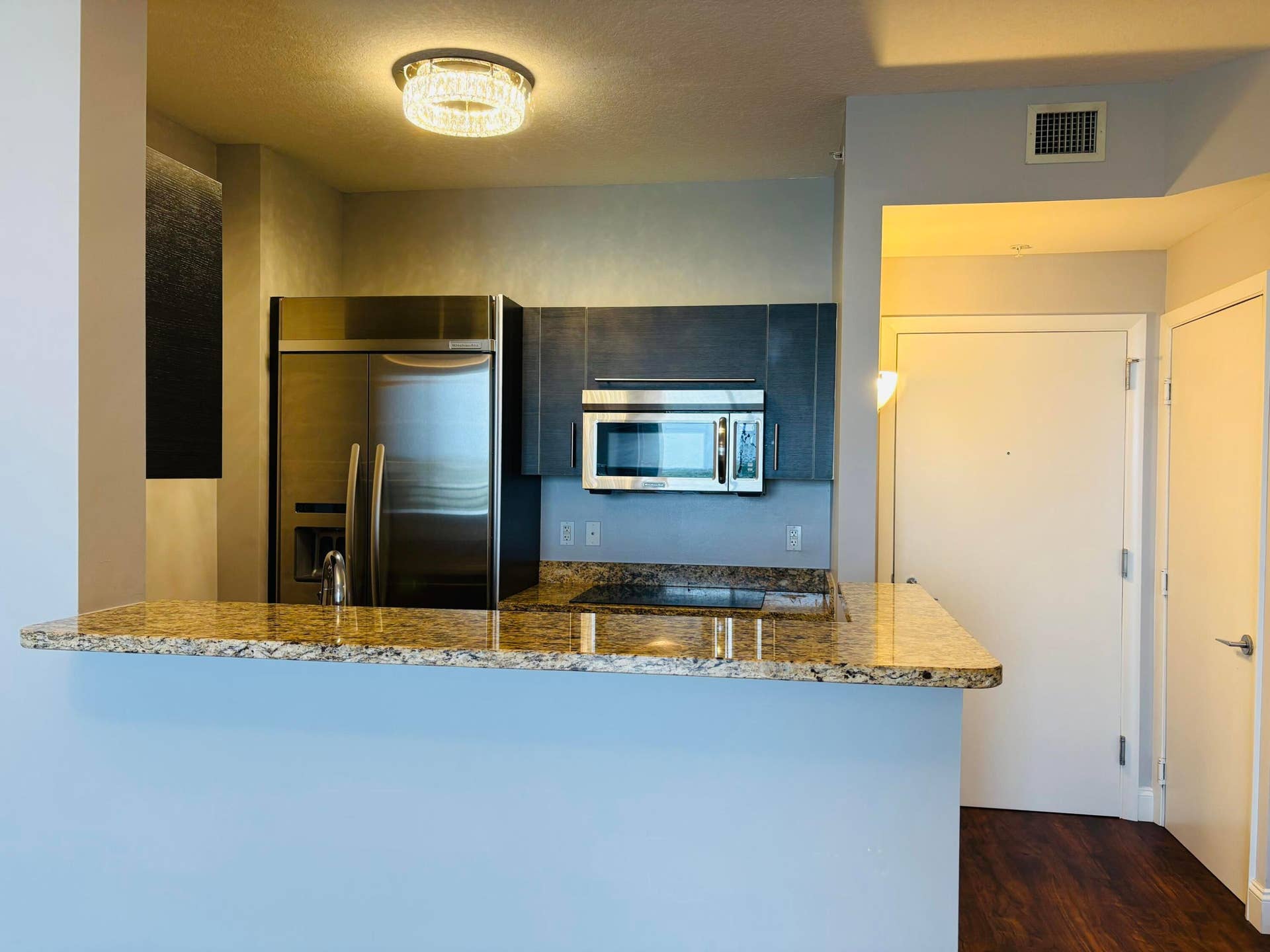 550 OKEECHOBEE Boulevard, #825, West Palm Beach, FL 33401 rent5