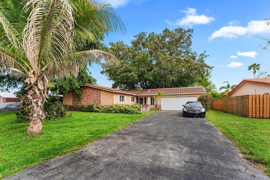 Property photo for 11260 NW 41st Street, Coral Springs, FL
