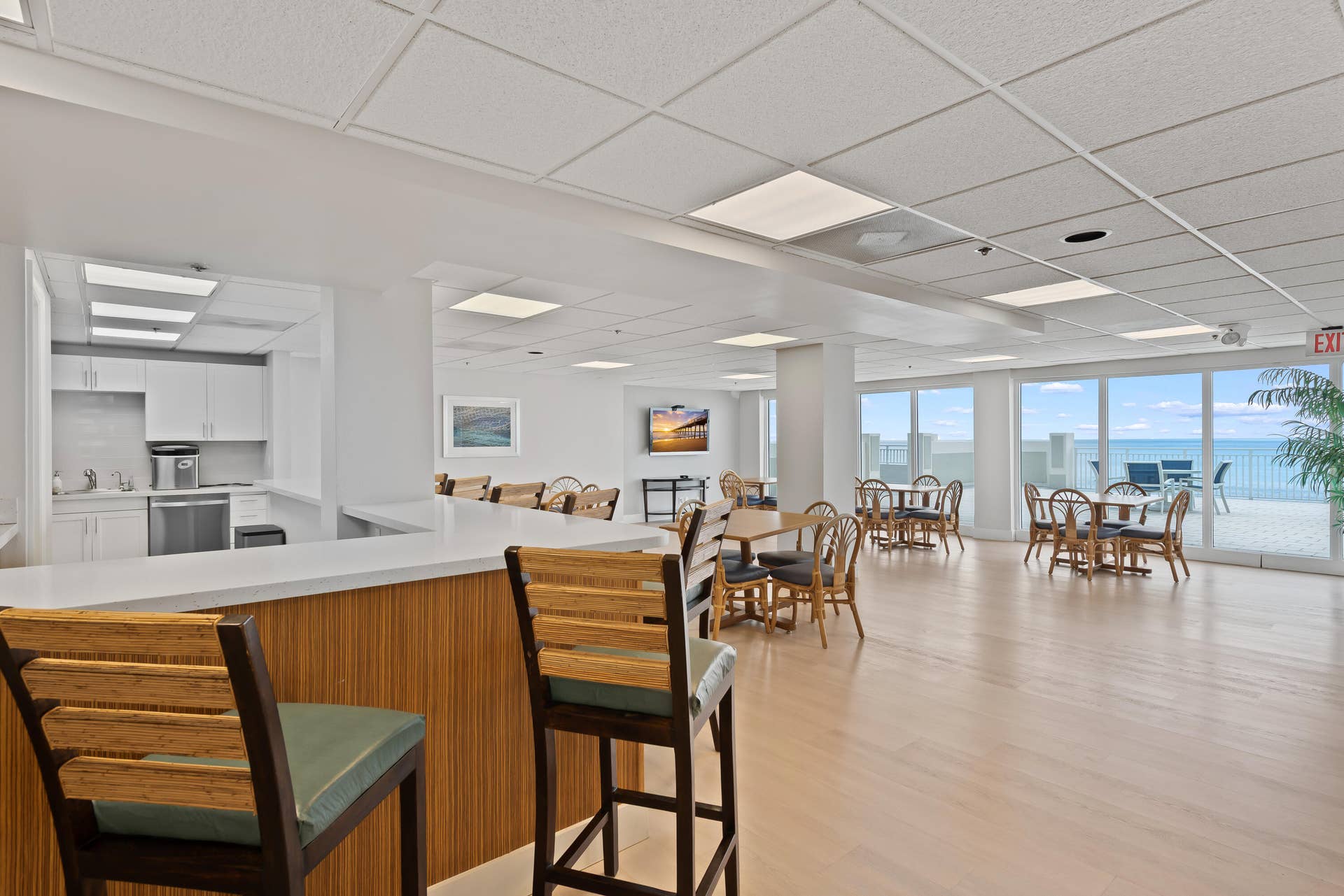 4505 S Ocean Boulevard, #103, Highland Beach, FL 33487 Community room kitchen and dining