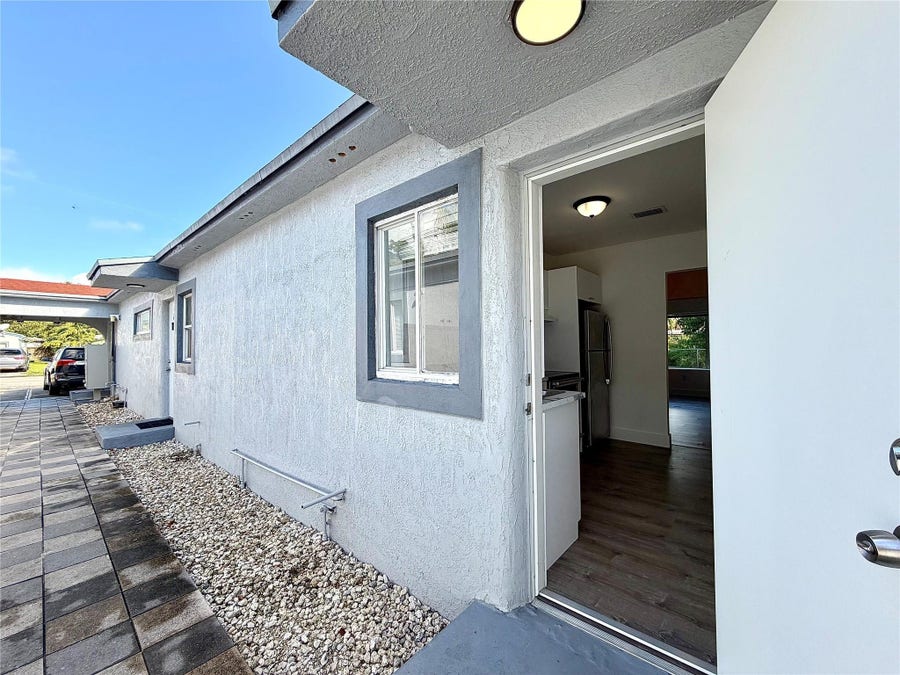 Property photo for 614 NE 3rd Street, #8, Hallandale Beach, FL