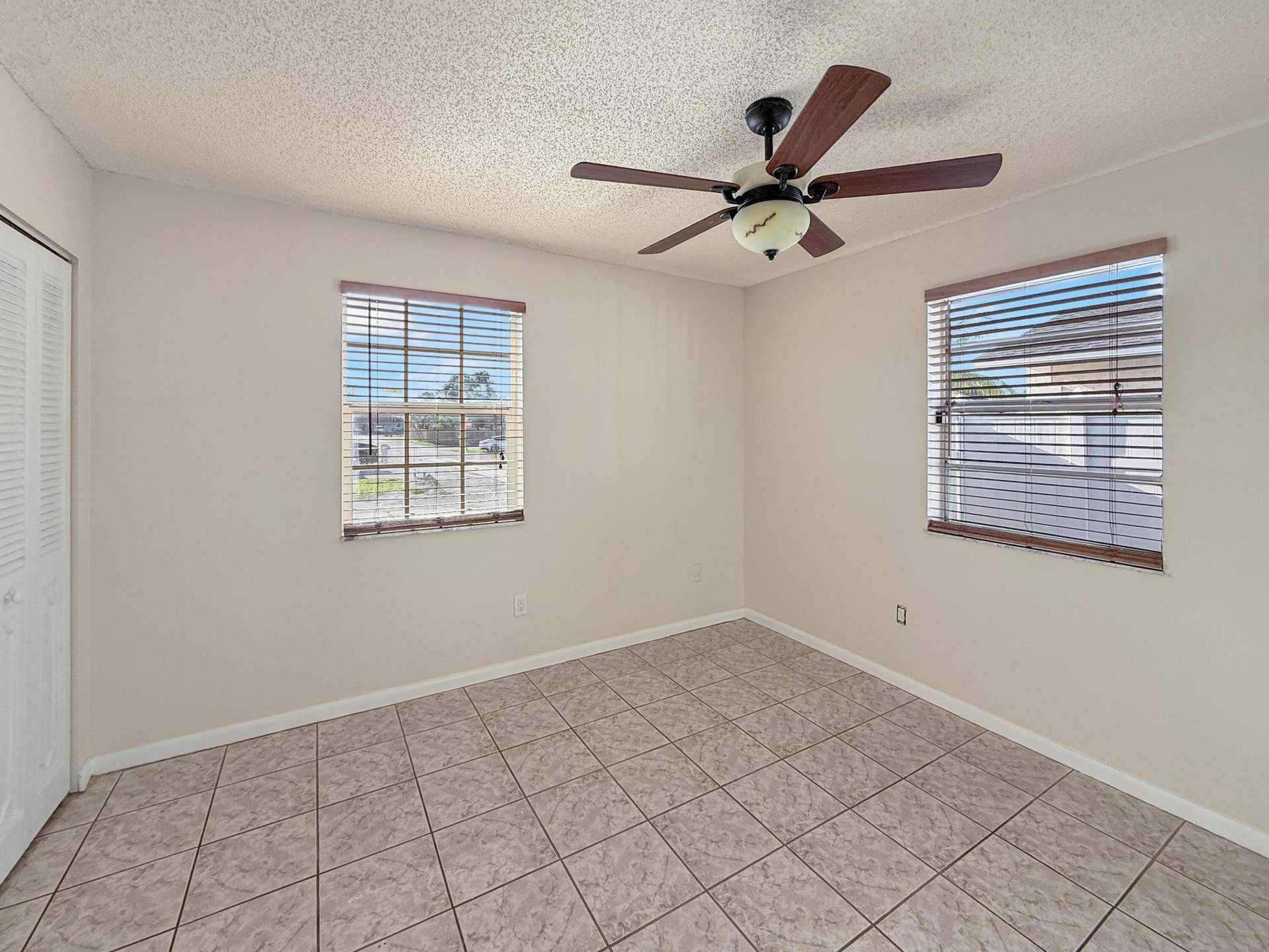 5365 Cannon Way, West Palm Beach, FL 33415 Owner Suite