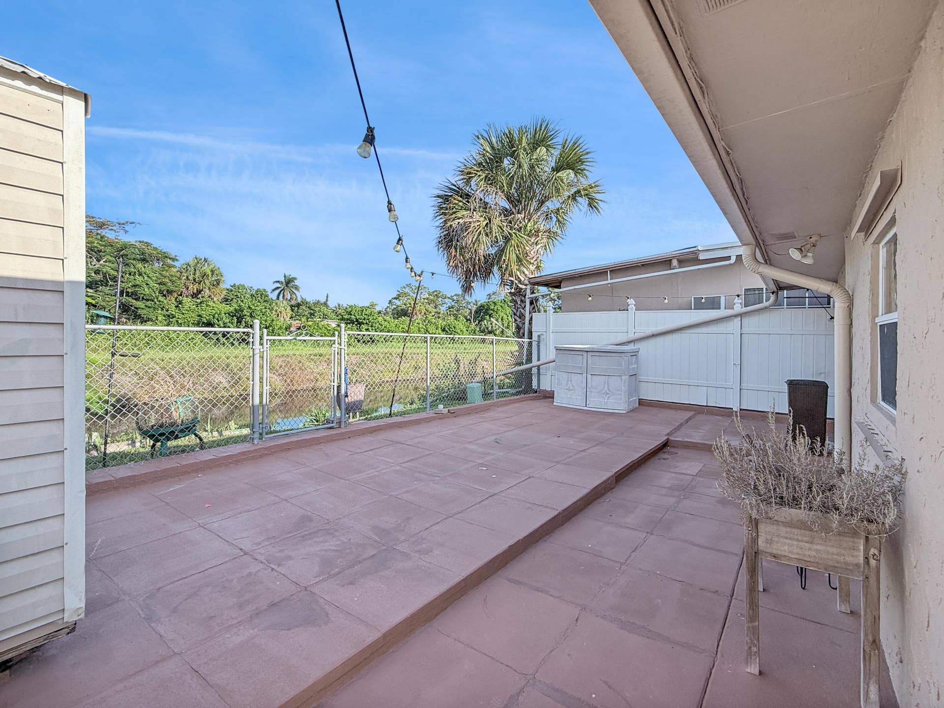 5365 Cannon Way, West Palm Beach, FL 33415 Back Patio