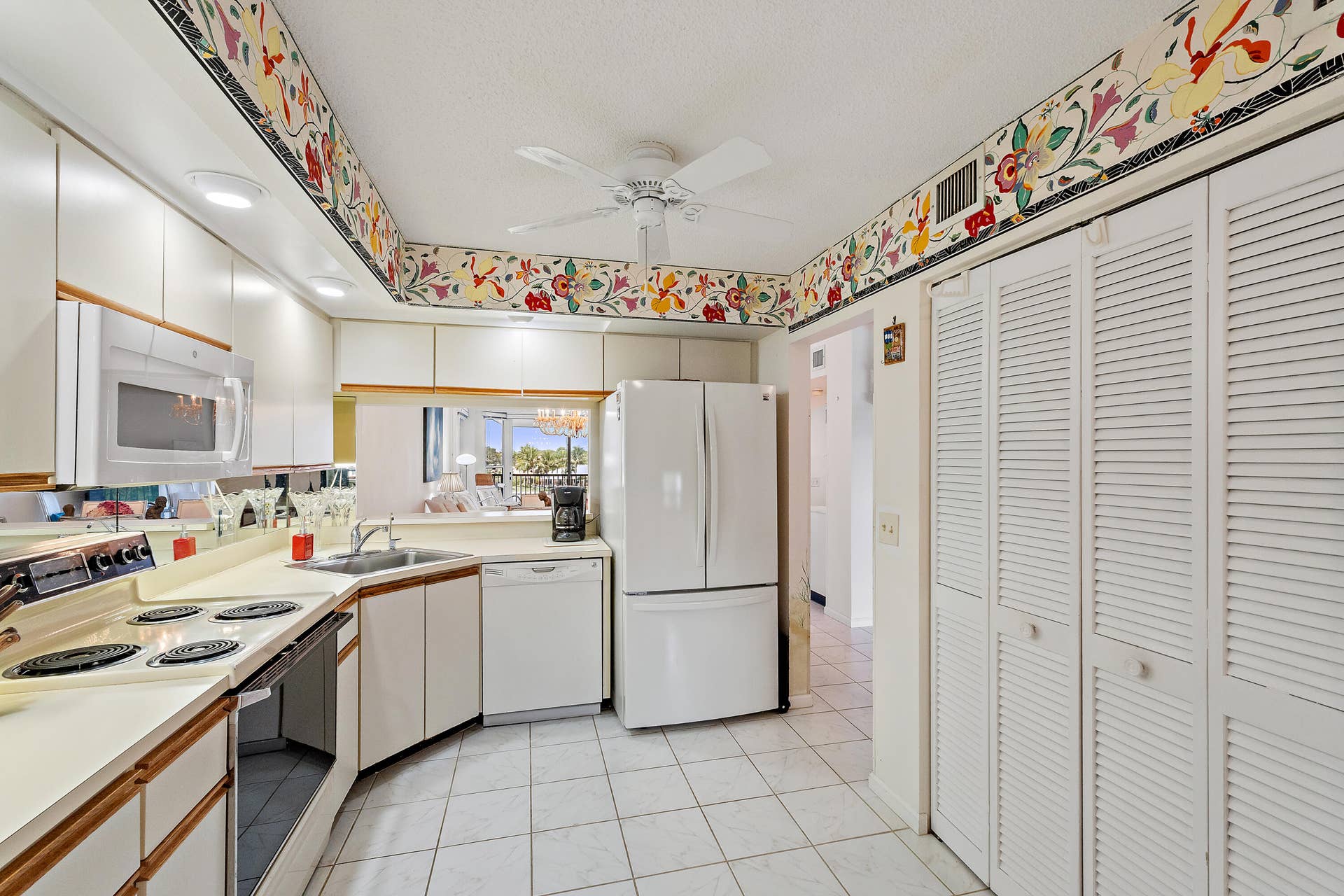 542 Bay Colony Drive N, #542, Juno Beach, FL 33408 030-542BayColonyDrN-JunoBeach-FULL