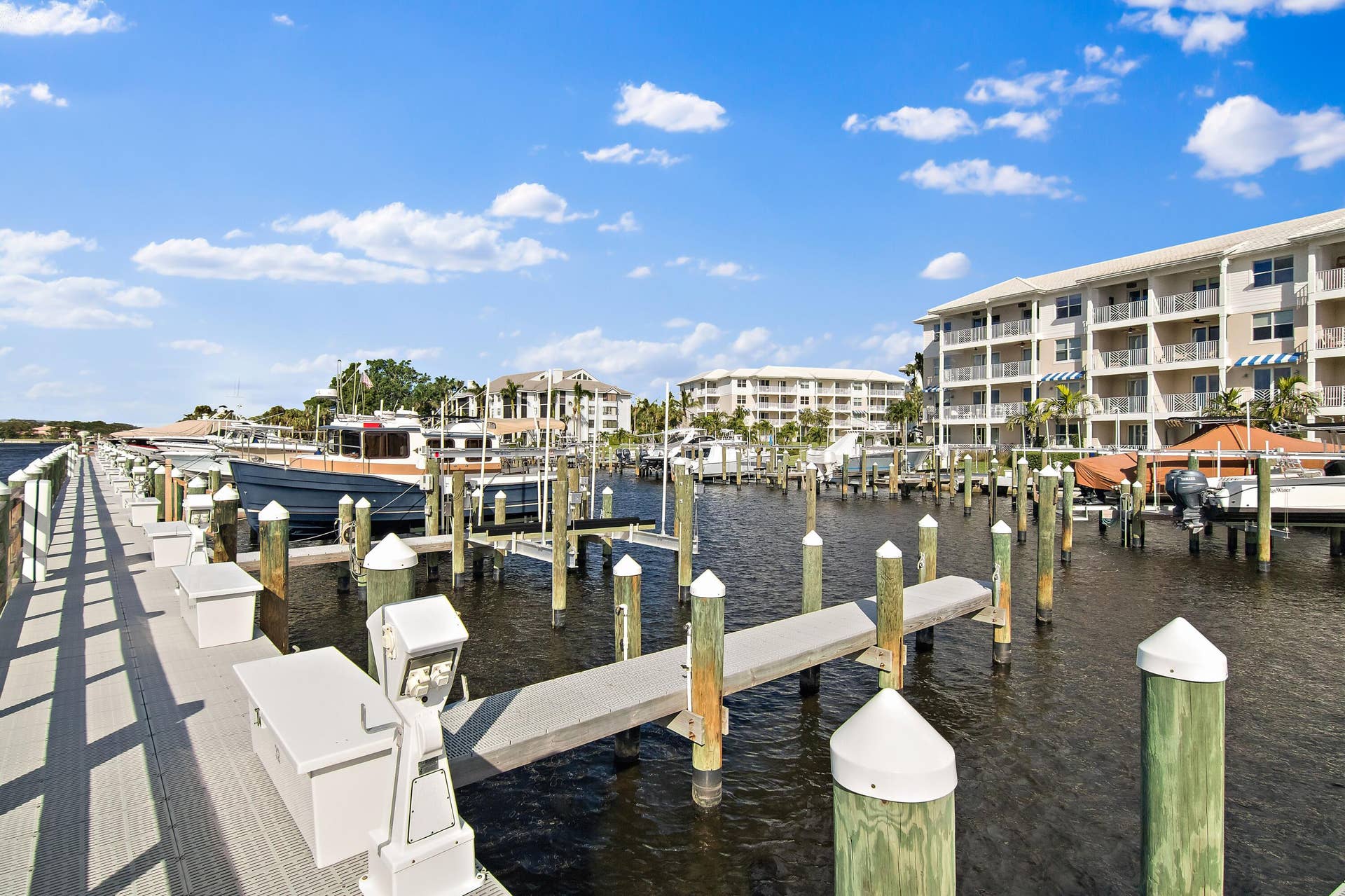542 Bay Colony Drive N, #542, Juno Beach, FL 33408 076-542BayColonyDrN-JunoBeach-FULL