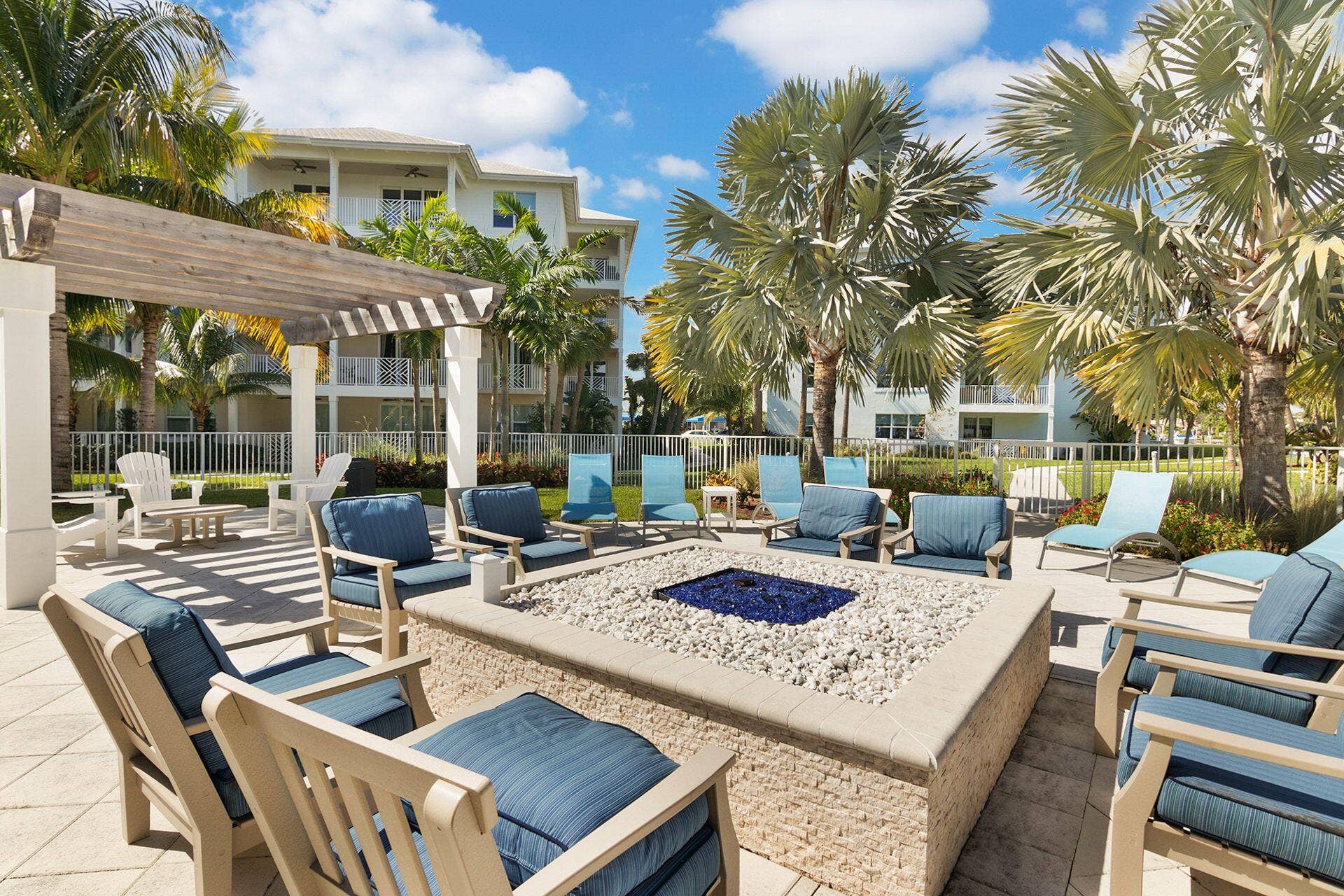 542 Bay Colony Drive N, #542, Juno Beach, FL 33408 Amenities