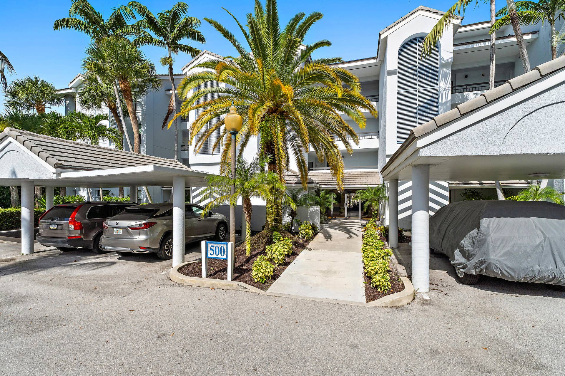 542 Bay Colony Drive N, #542, Juno Beach, FL 33408 019-542BayColonyDrN-JunoBeach-FULL