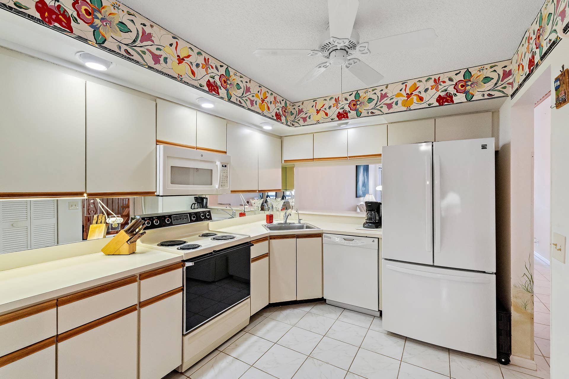 542 Bay Colony Drive N, #542, Juno Beach, FL 33408 029-542BayColonyDrN-JunoBeach-FULL