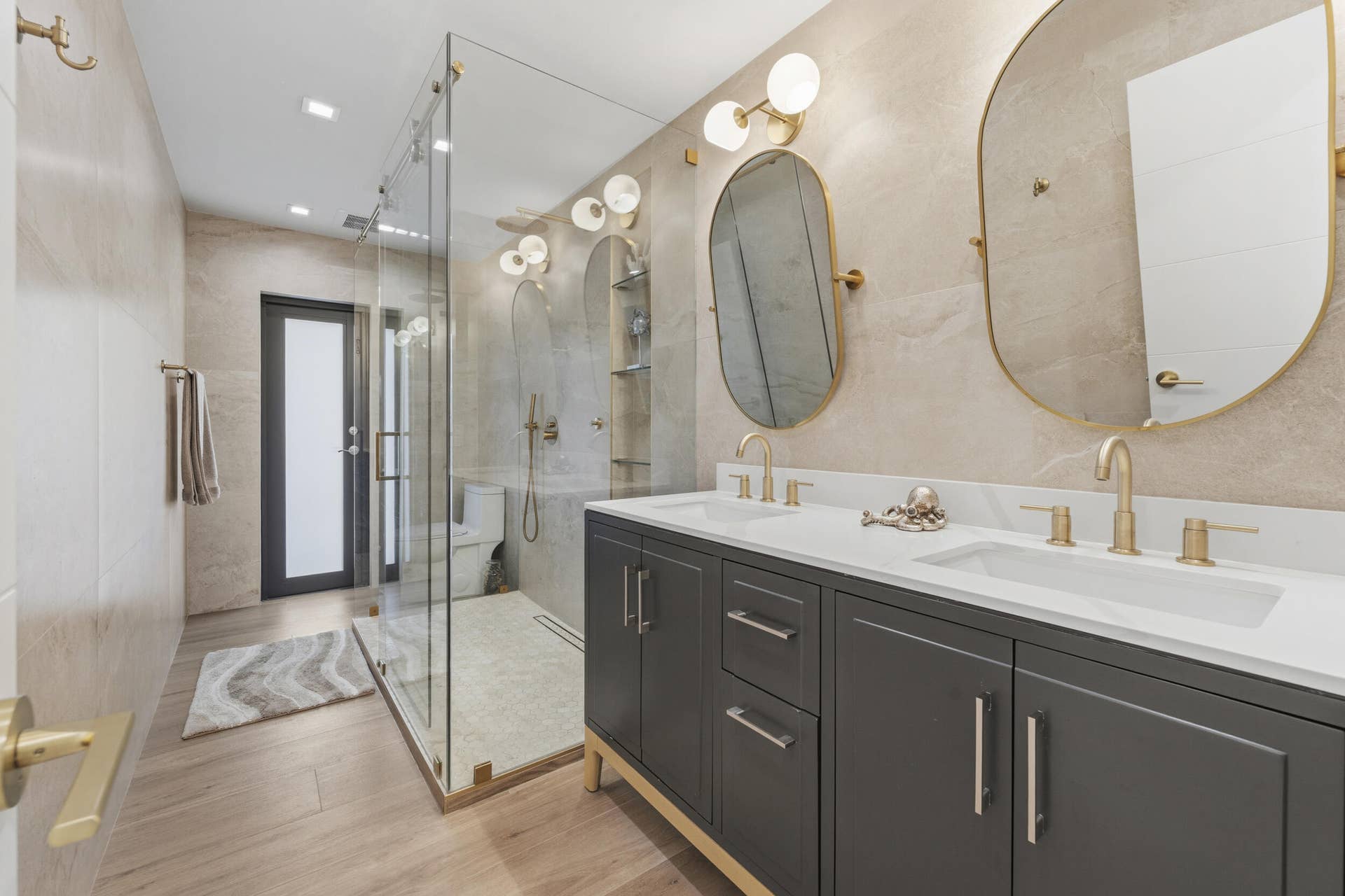 546 NW 105TH Drive, Coral Springs, FL 33071 Secondary Bath
