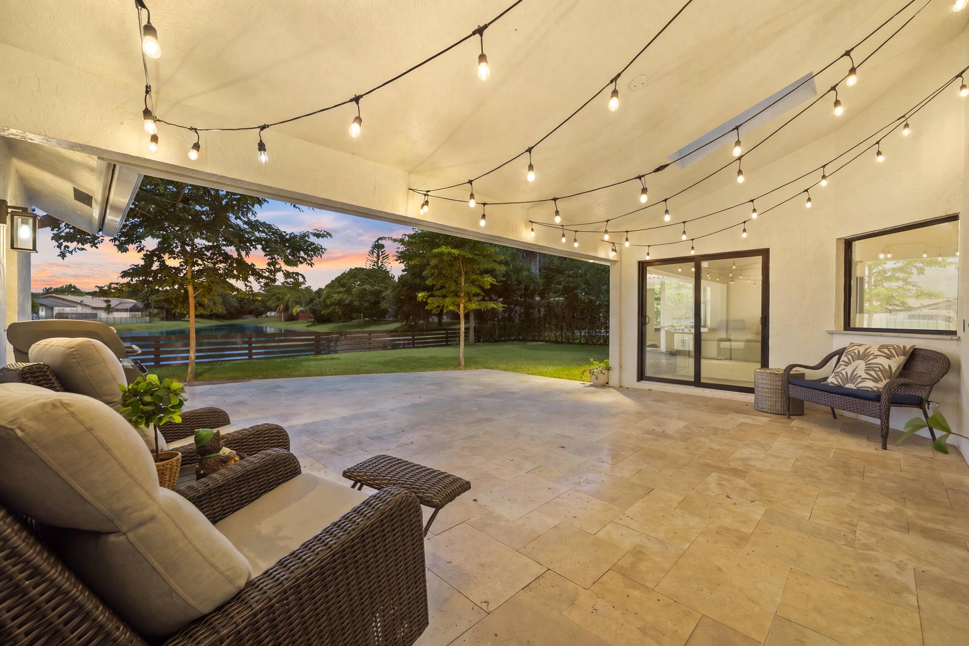 546 NW 105TH Drive, Coral Springs, FL 33071 2_200