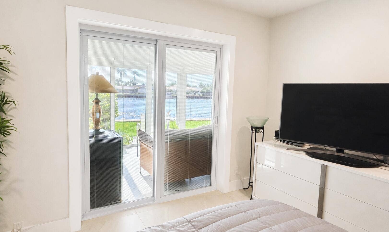 725 N RIVERSIDE Drive, #105, Pompano Beach, FL 33062 Main Bedroom