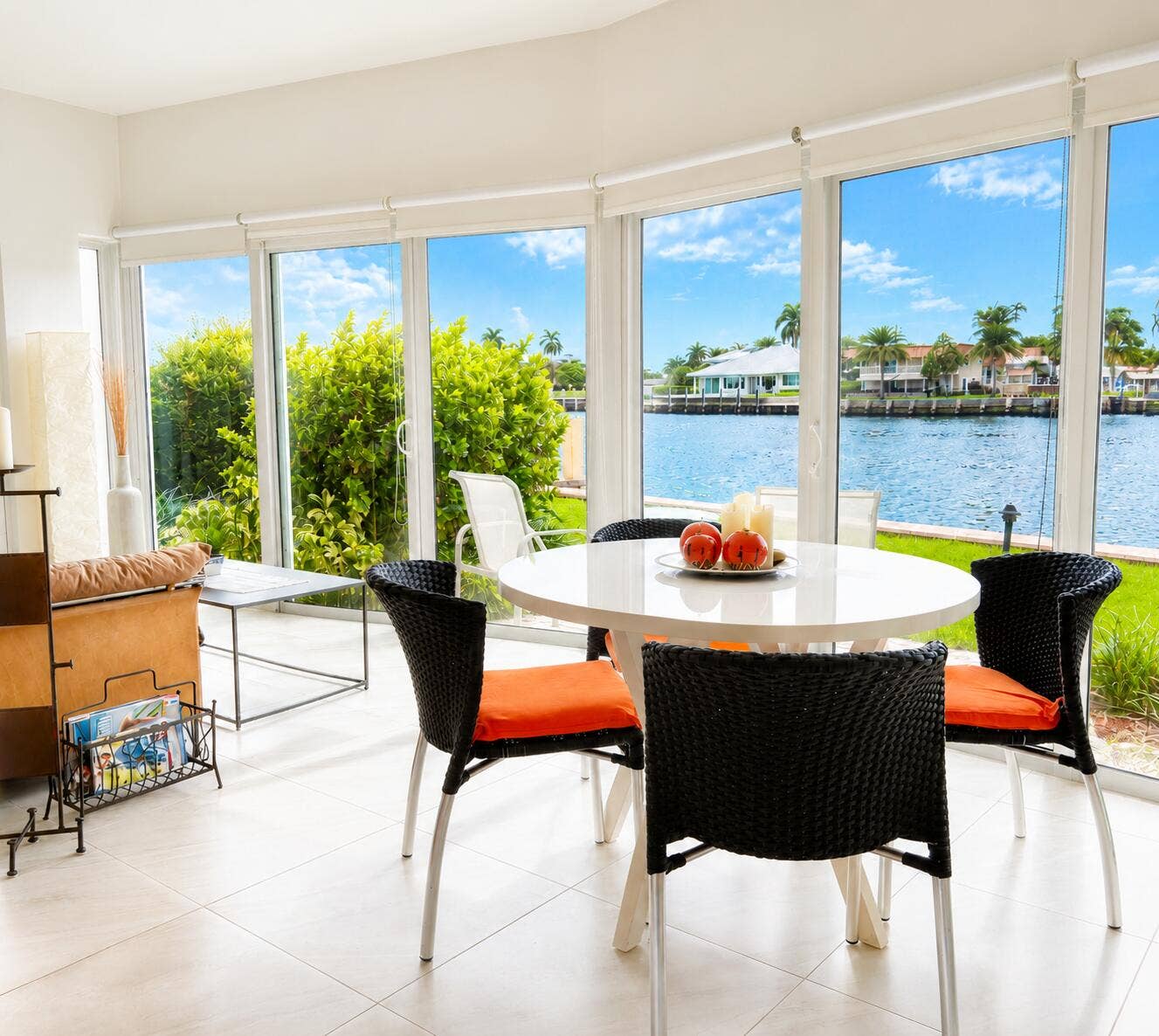 725 N RIVERSIDE Drive, #105, Pompano Beach, FL 33062 Sun Room