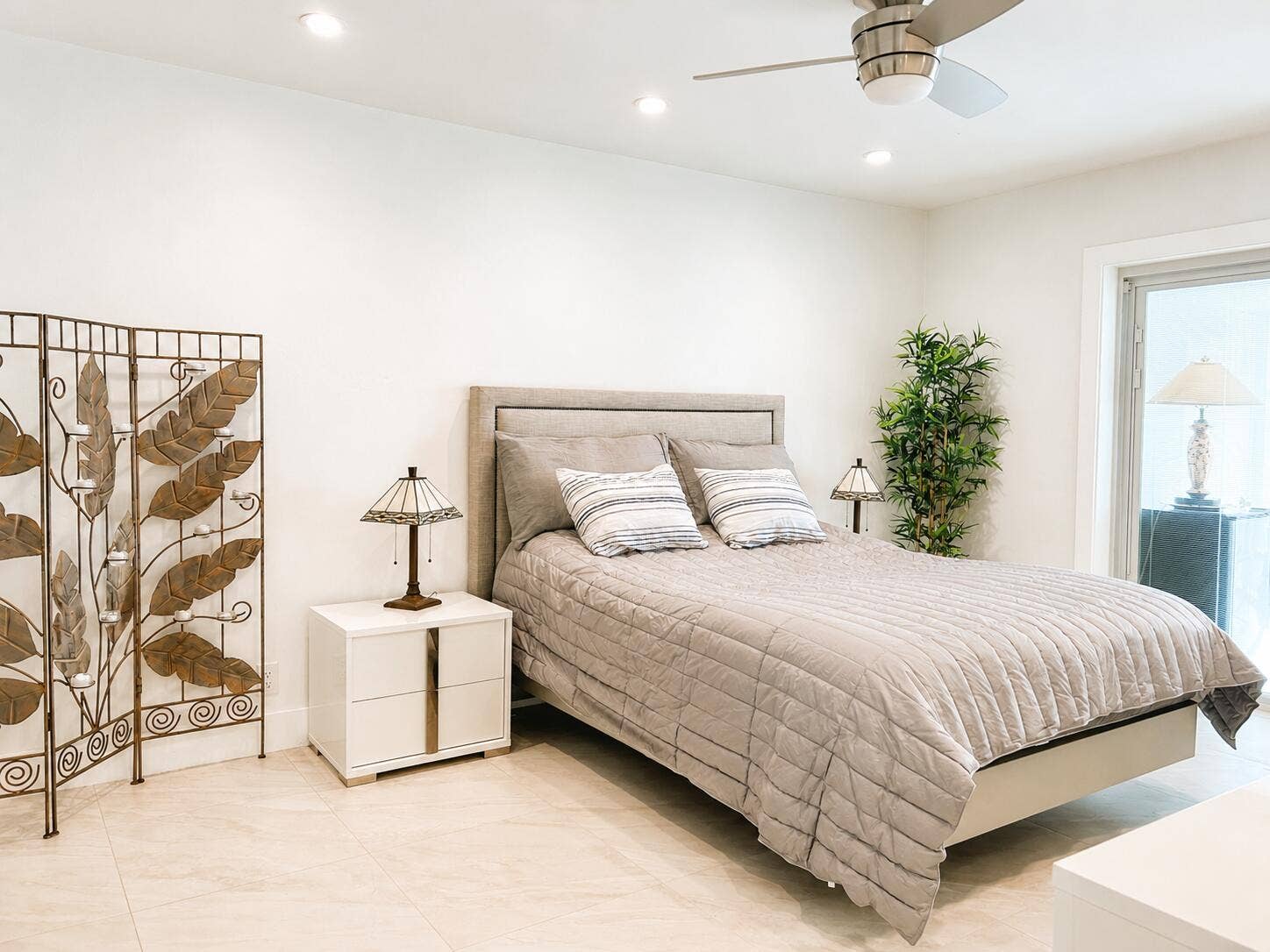 725 N RIVERSIDE Drive, #105, Pompano Beach, FL 33062 Main Bedroom