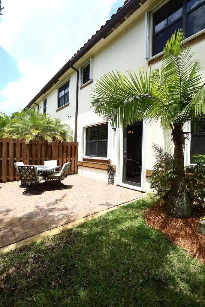 807 E Village Circle, Davie, FL 33325 Image 7-24-26 at 9.51PM (7)