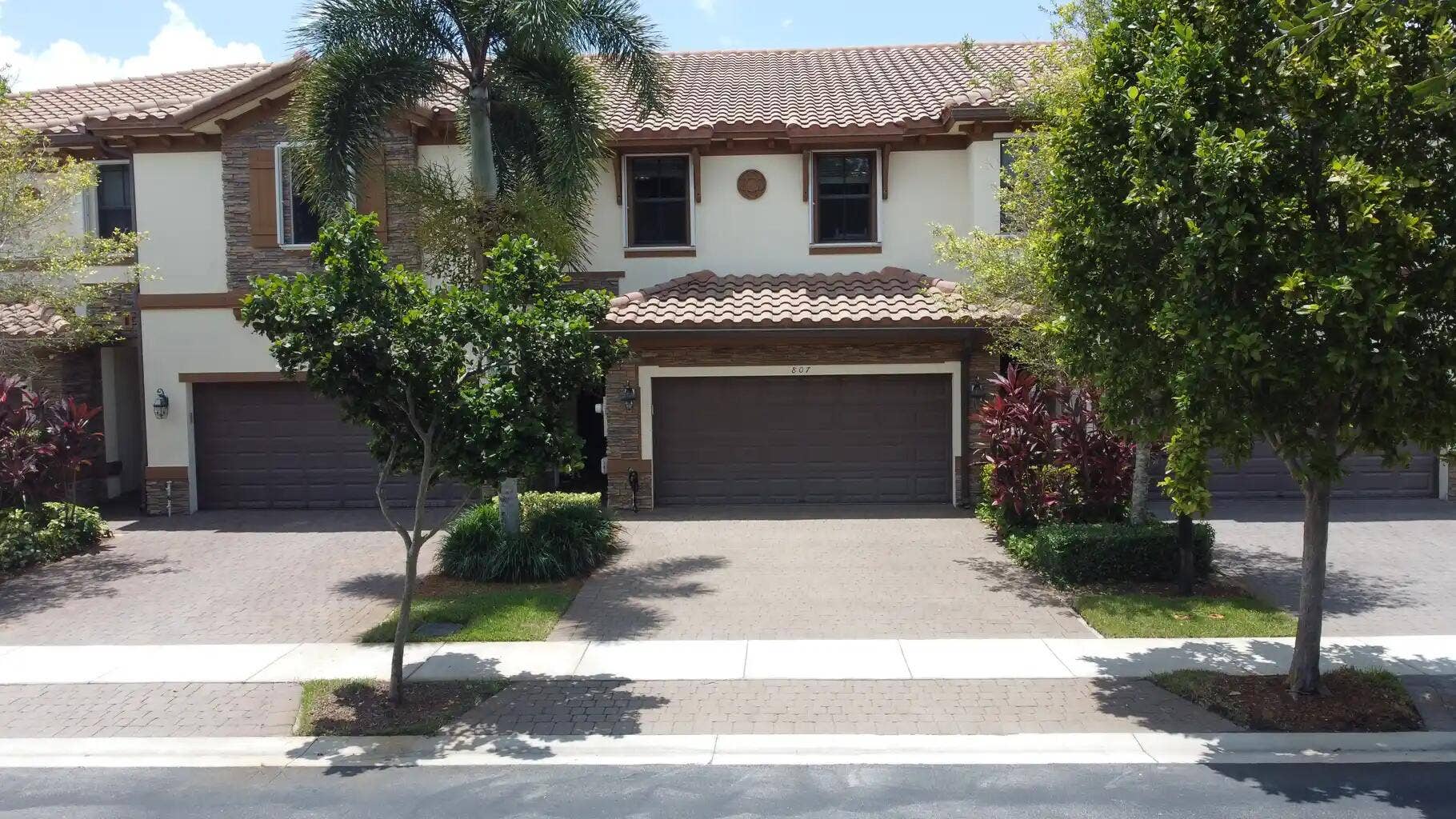 807 E Village Circle, Davie, FL 33325 Image 7-25-26 at 5.09PM