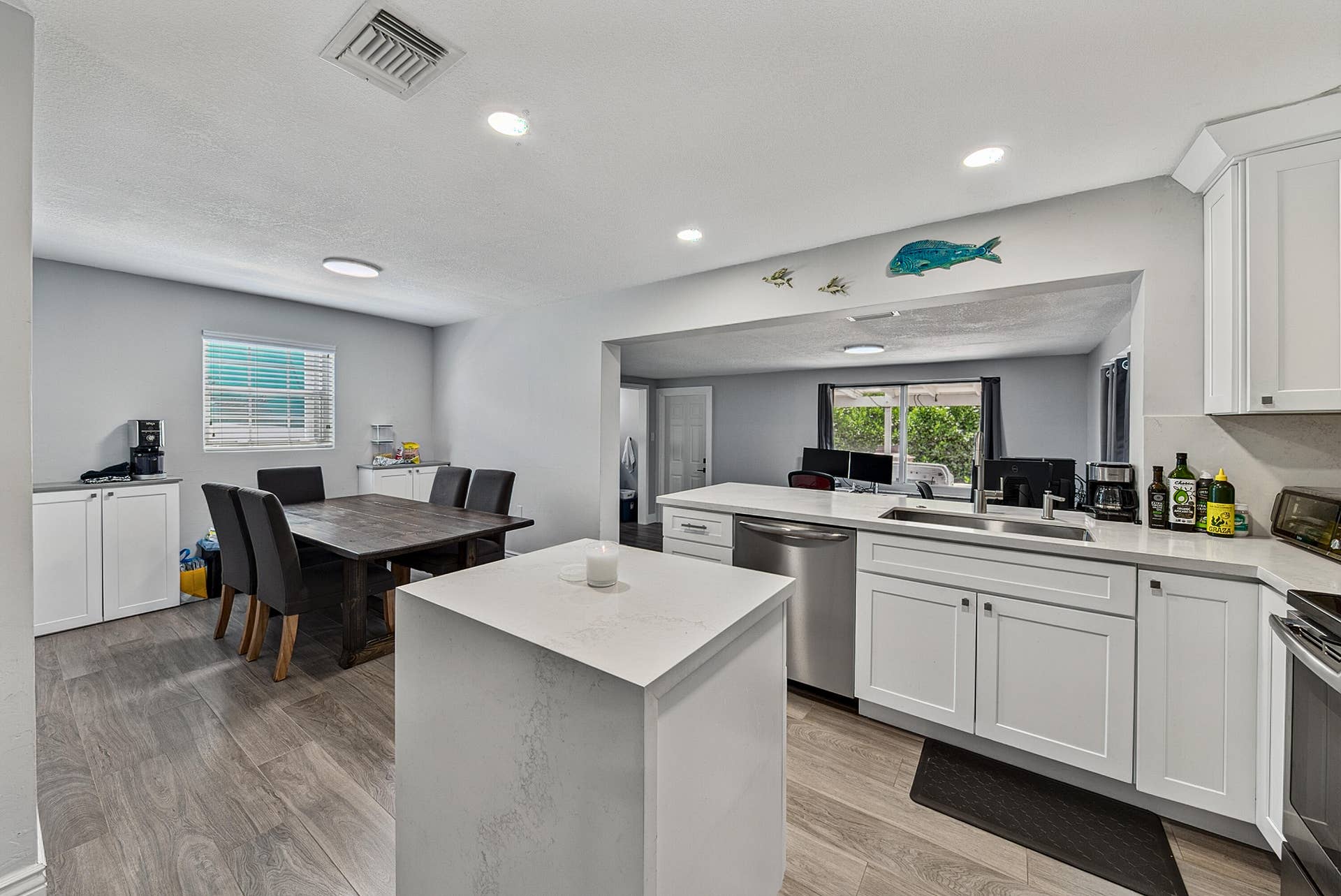 121 NE 55TH Street, Oakland Park, FL 33334 dunn-13