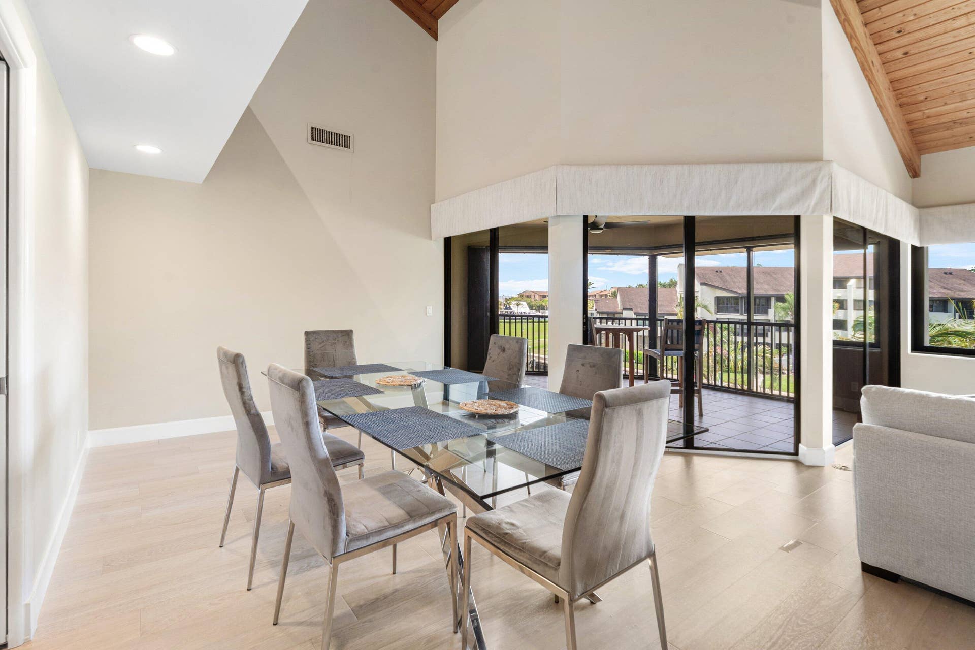 1125 E Marine Way E, #J3l, North Palm Beach, FL 33408 013-1125MarineWayEast-J3L-NorthPalmBeach