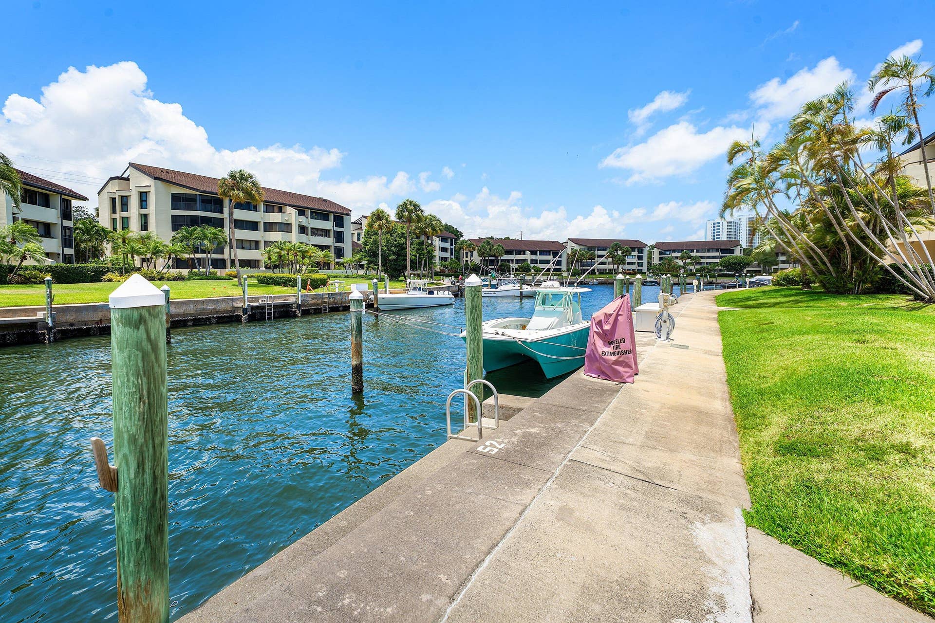1125 E Marine Way E, #J3l, North Palm Beach, FL 33408 057-1125MarineWayEast-J3L-NorthPalmBeach