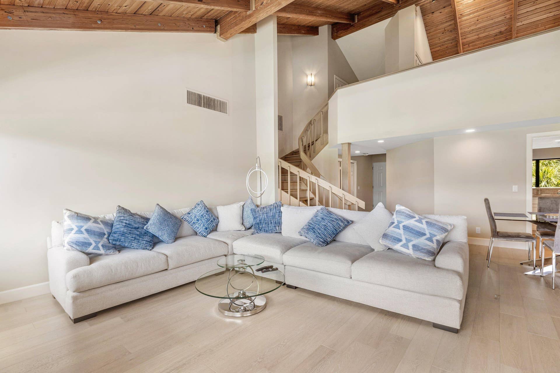 1125 E Marine Way E, #J3l, North Palm Beach, FL 33408 017-1125MarineWayEast-J3L-NorthPalmBeach
