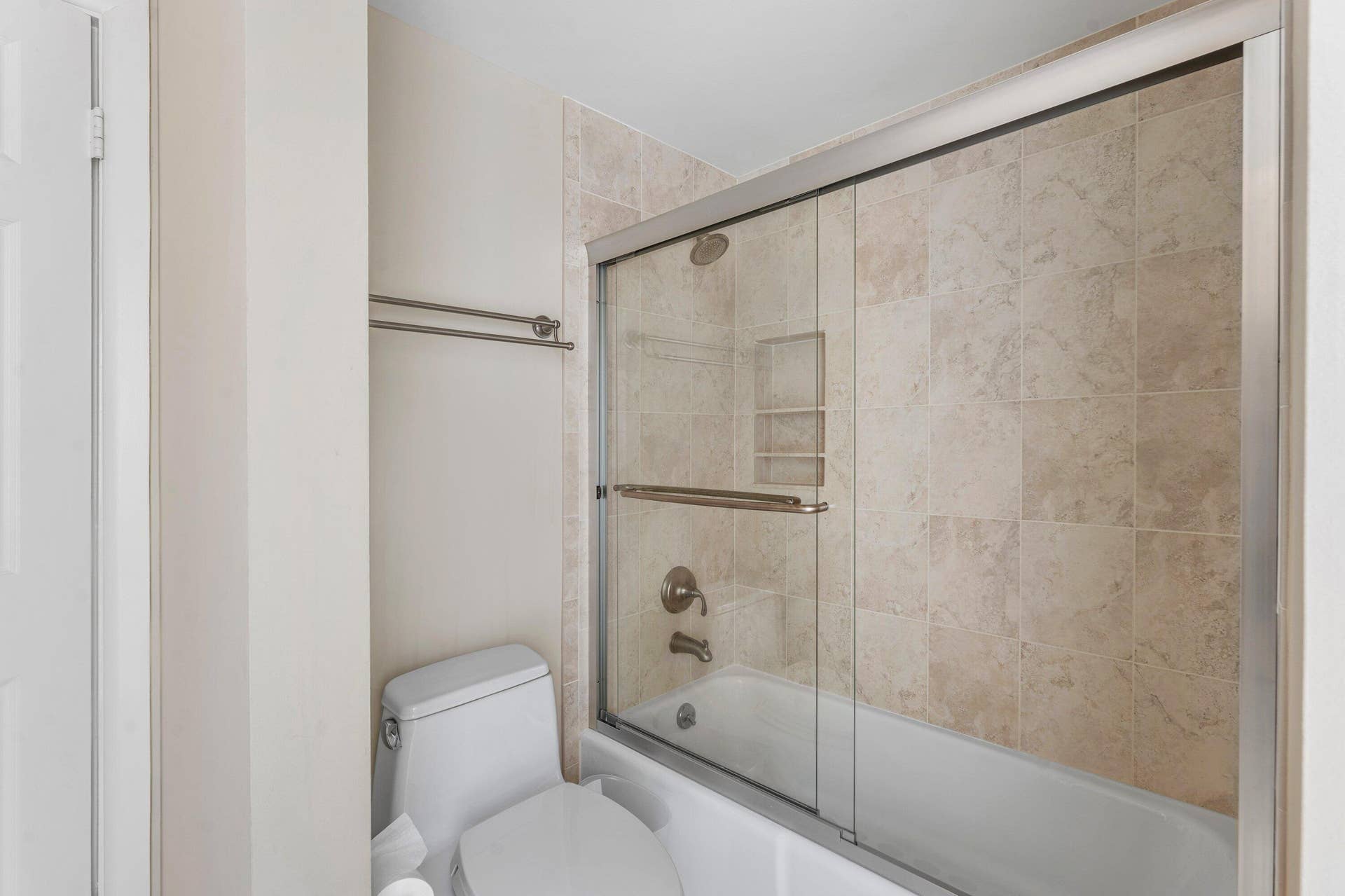 1125 E Marine Way E, #J3l, North Palm Beach, FL 33408 039-1125MarineWayEast-J3L-NorthPalmBeach