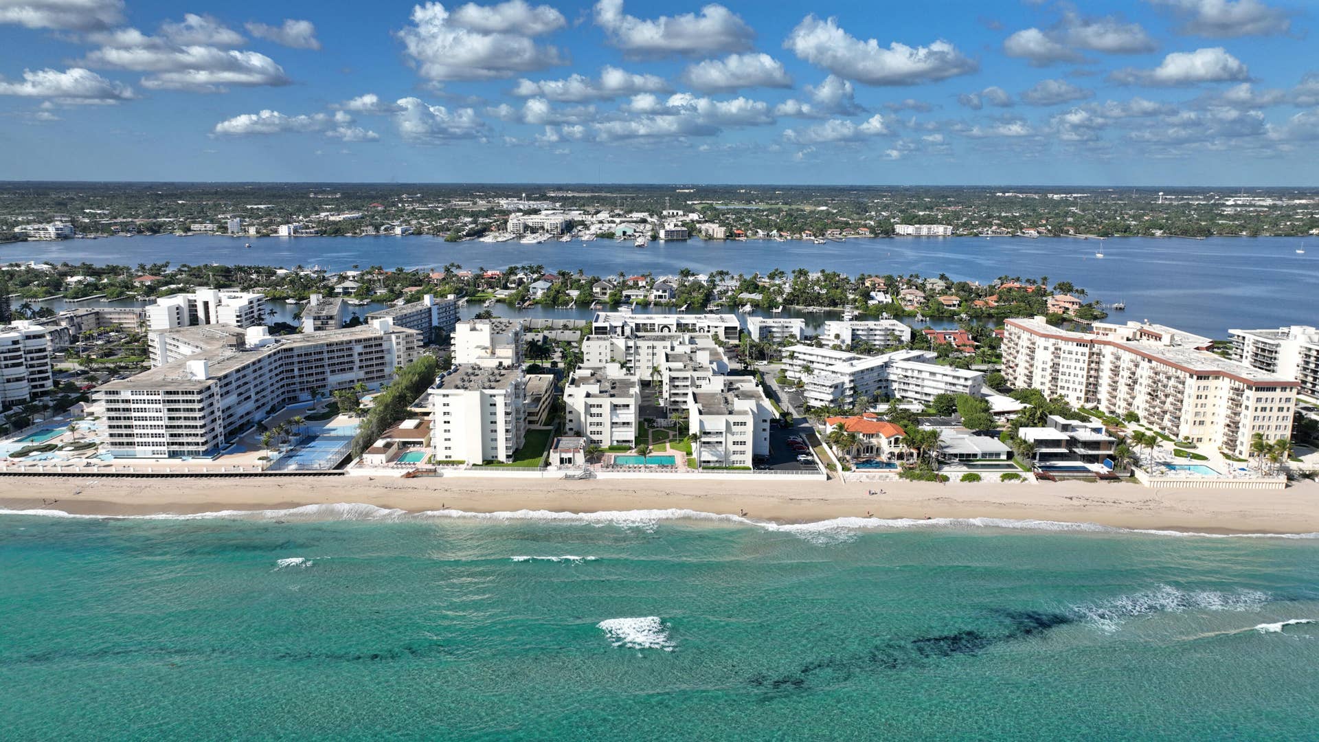 3520 S Ocean Boulevard, #L405, South Palm Beach, FL 33480 2