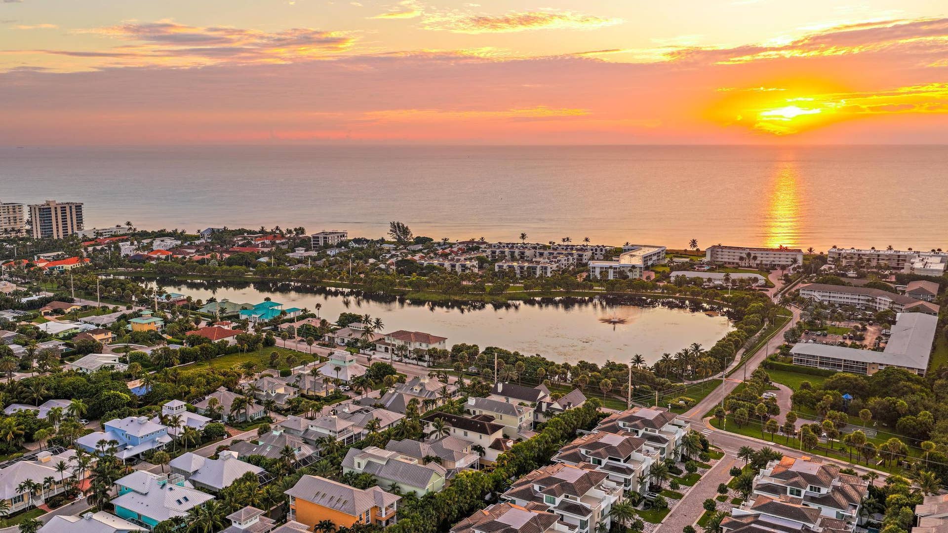 410 Old Towne Lane, Juno Beach, FL 33408 410 Old Towne Ln-4