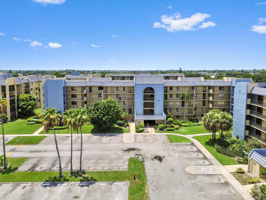 Property photo for 2820 Tennis Club Drive, #401, West Palm Beach, FL