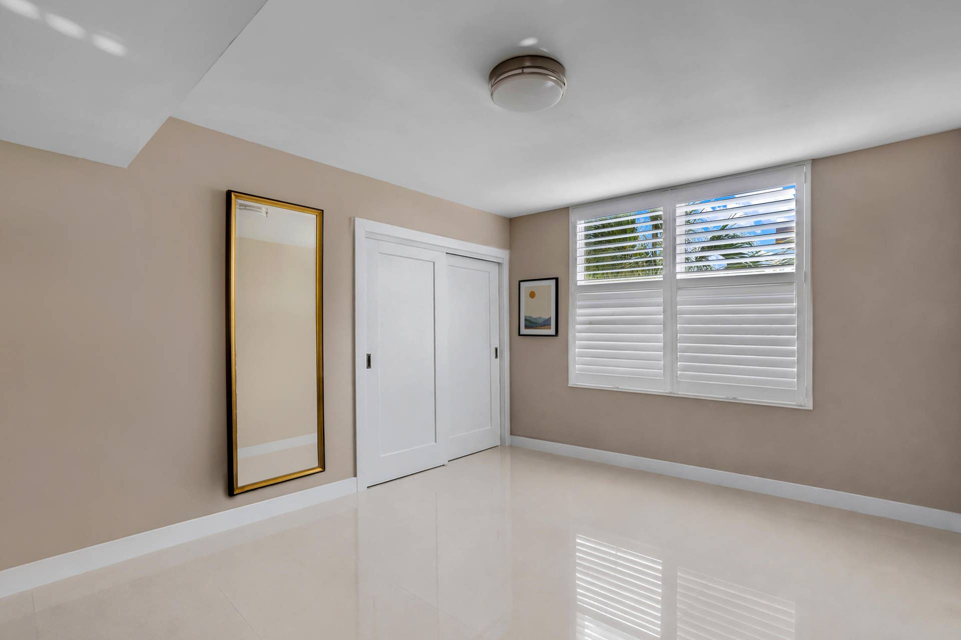 3930 OAKS CLUBHOUSE Drive, #401, Pompano Beach, FL 33069 3930 Oaks Clubhouse Dr-Pompano Beach, Na