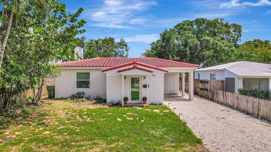 Property photo for 420 SW 13TH Street, Fort Lauderdale, FL