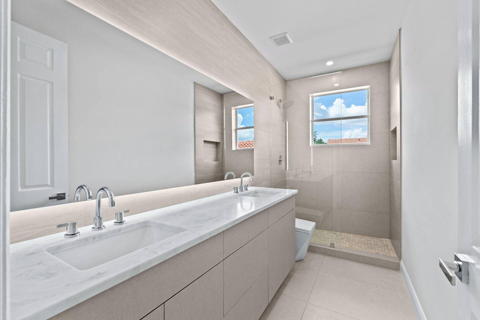 9705 Napoli Woods Lane, Delray Beach, FL 33446 guest bath 1 (1st floor)