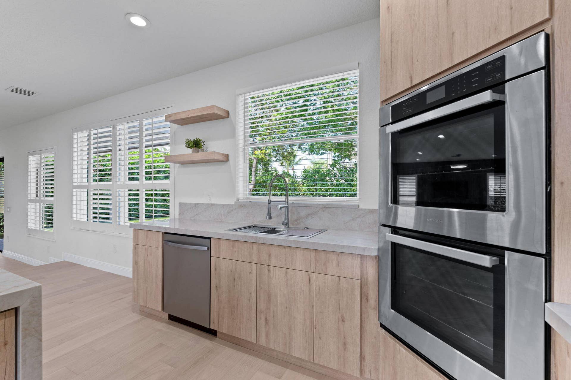 9705 Napoli Woods Lane, Delray Beach, FL 33446 kitchen