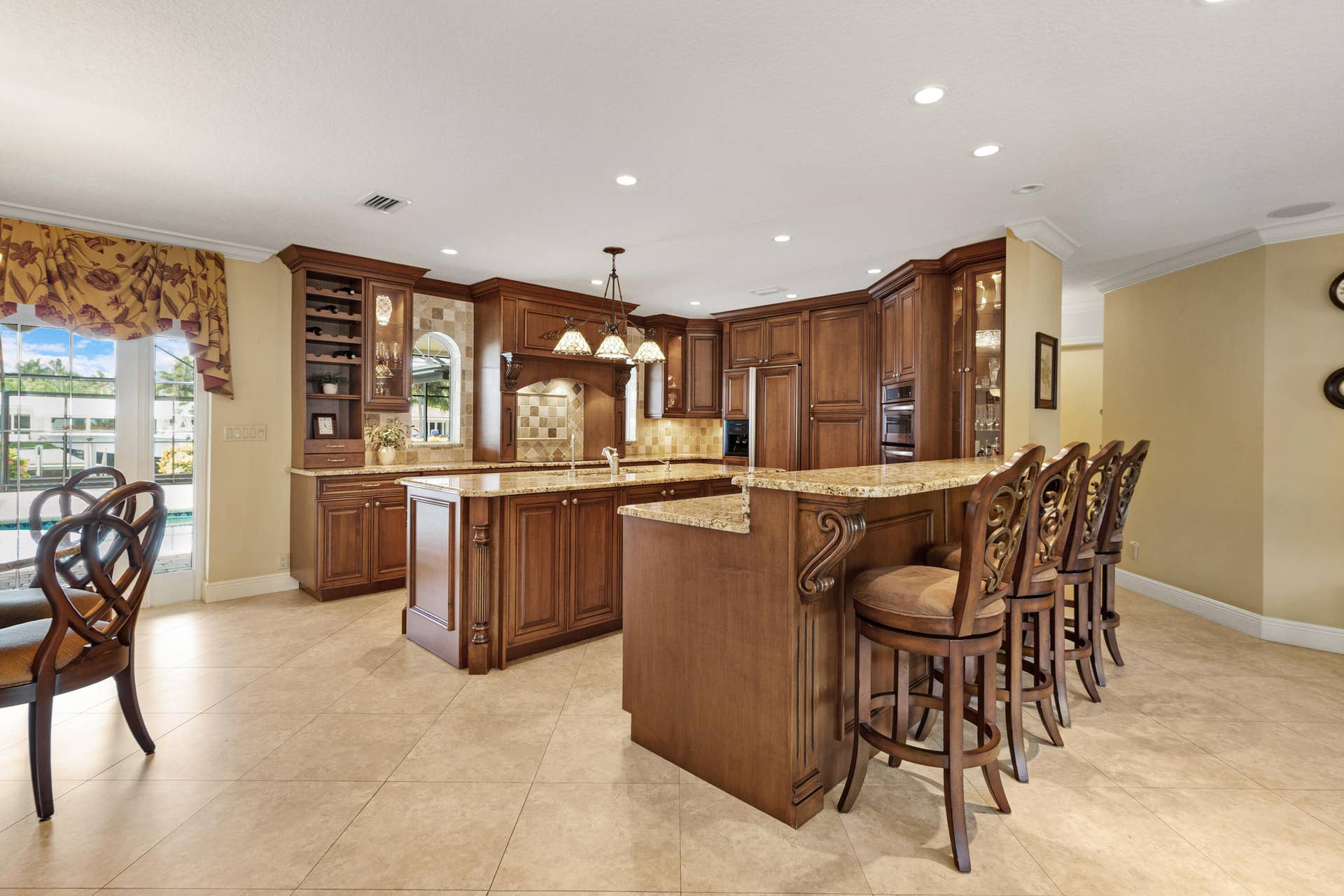2700 NE 23RD Street, Pompano Beach, FL 33062 11_accutour_01 2700-ne-23rd-st -011