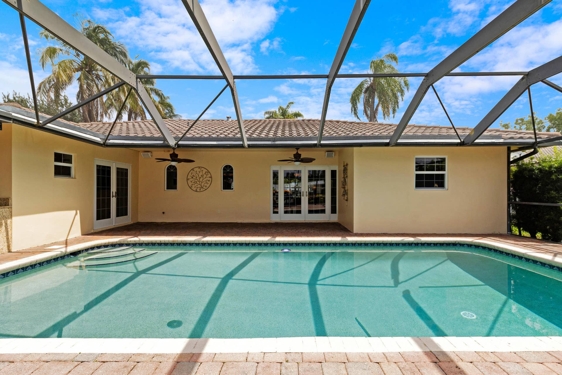 2700 NE 23RD Street, Pompano Beach, FL 33062 37_accutour_01 2700-ne-23rd-st -037