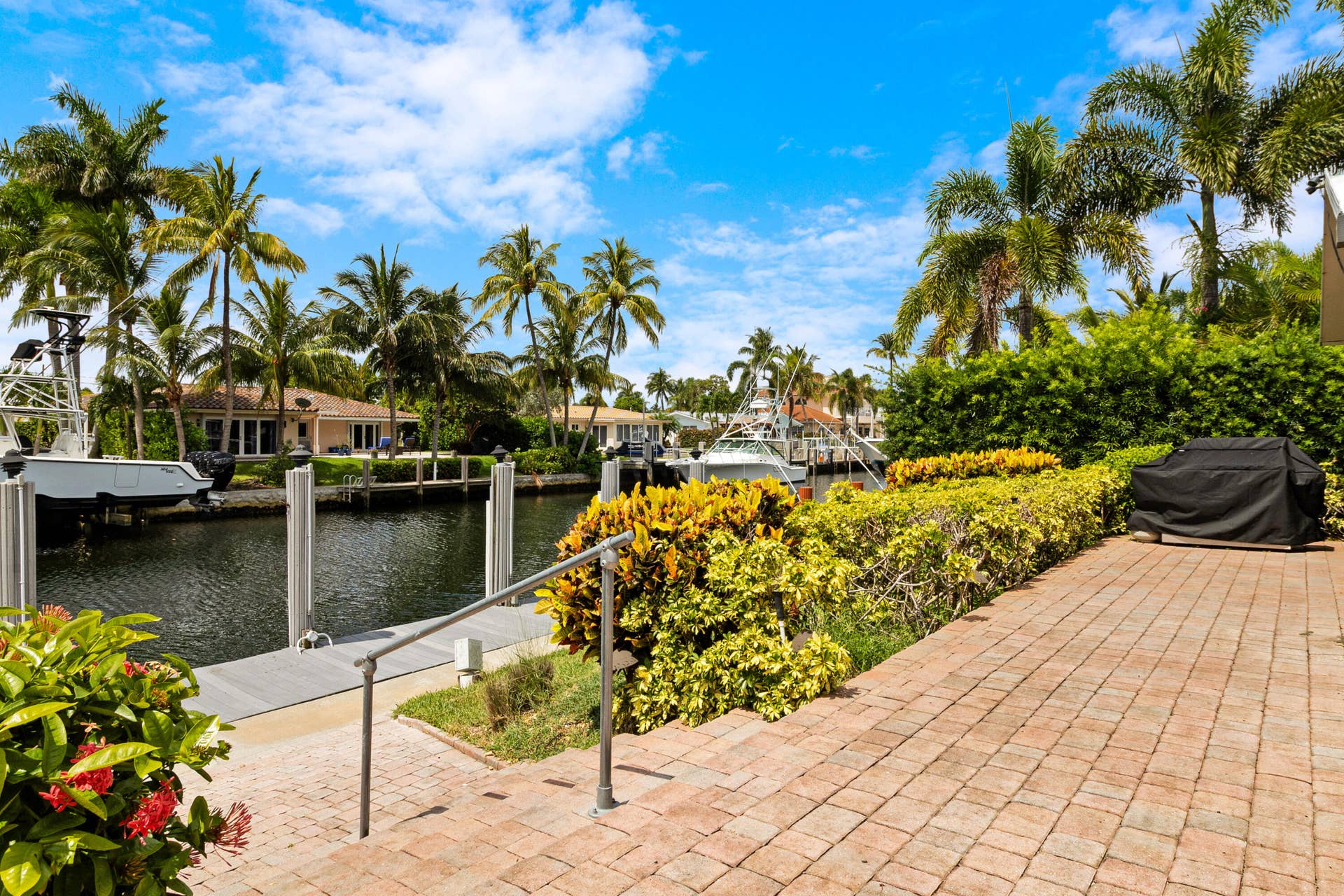 2700 NE 23RD Street, Pompano Beach, FL 33062 40_accutour_01 2700-ne-23rd-st -040