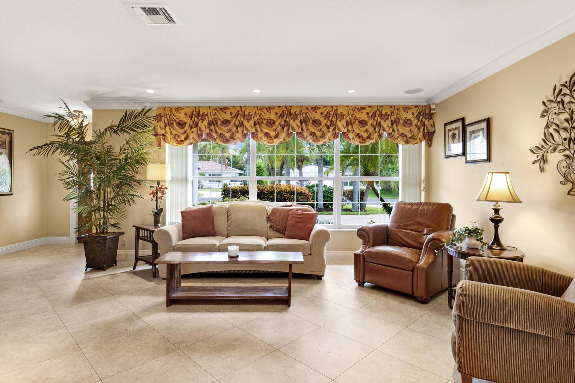 2700 NE 23RD Street, Pompano Beach, FL 33062 6_accutour_01 2700-ne-23rd-st -006.png