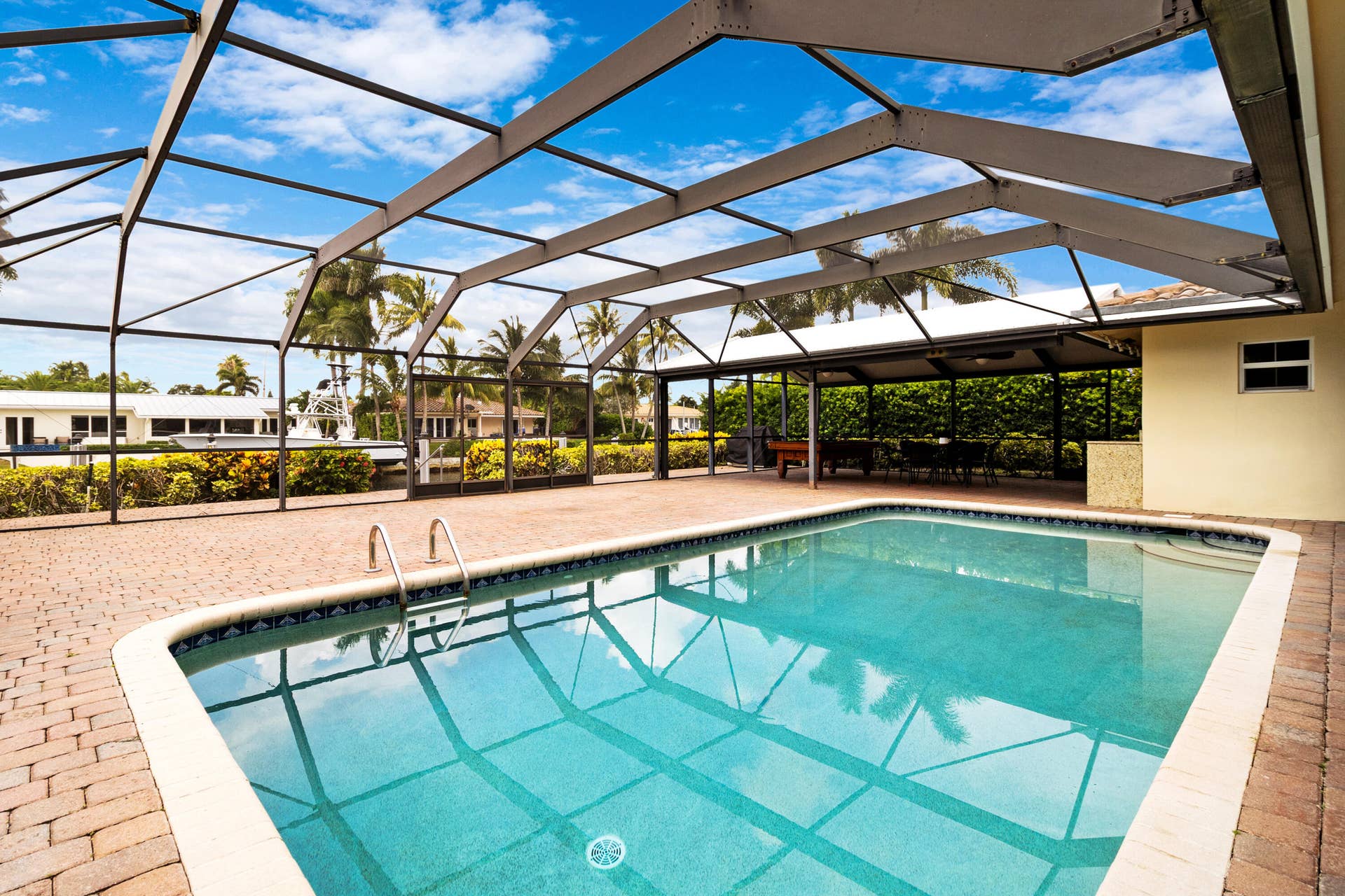 2700 NE 23RD Street, Pompano Beach, FL 33062 35_accutour_01 2700-ne-23rd-st -035.png