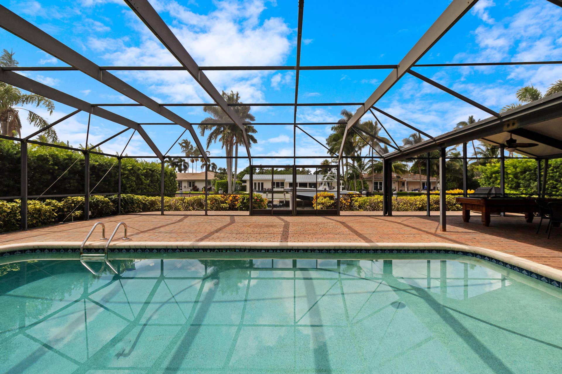 2700 NE 23RD Street, Pompano Beach, FL 33062 34_accutour_01 2700-ne-23rd-st -034.png