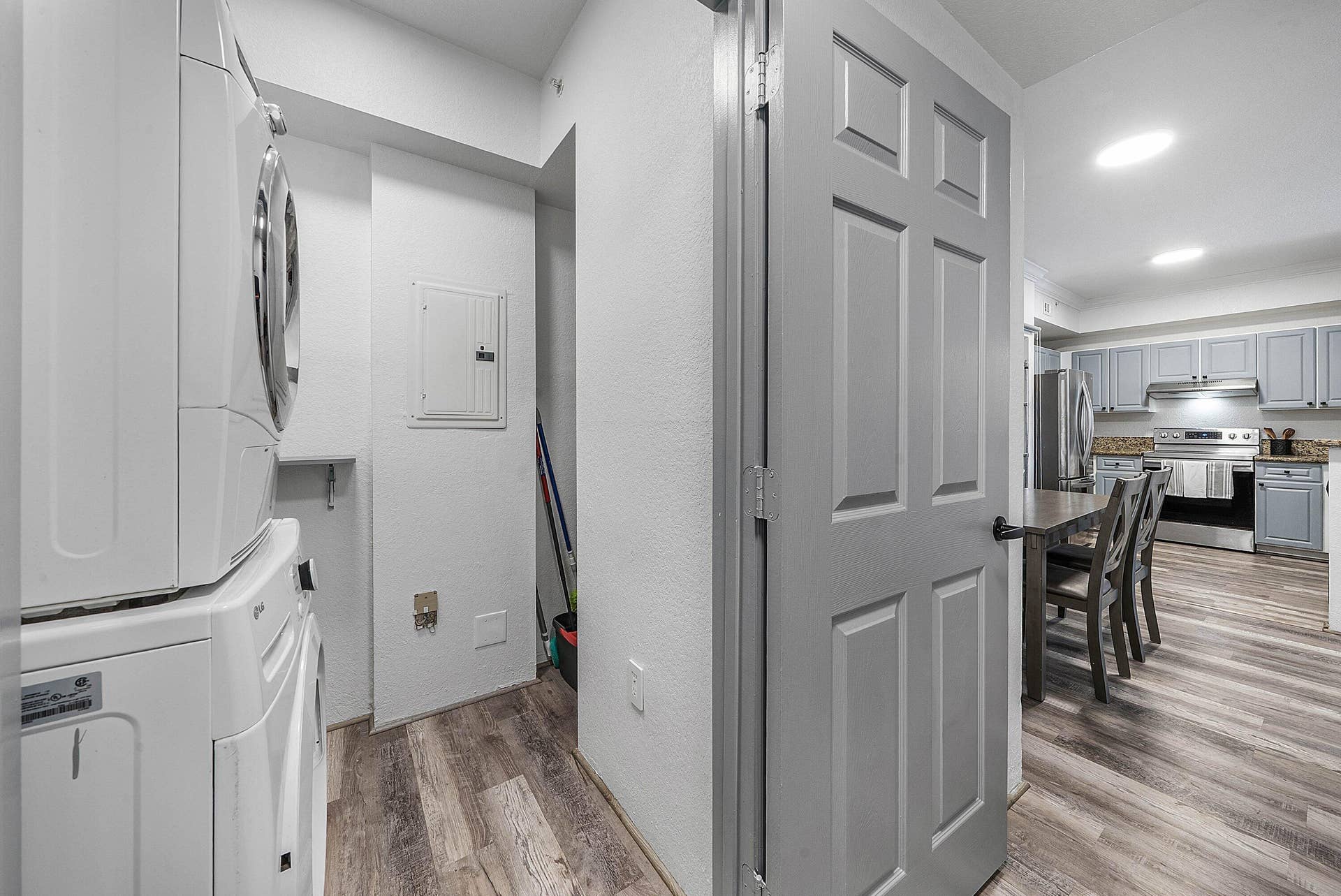 15085 Michelangelo Boulevard, #207, Delray Beach, FL 33446 Laundry Room